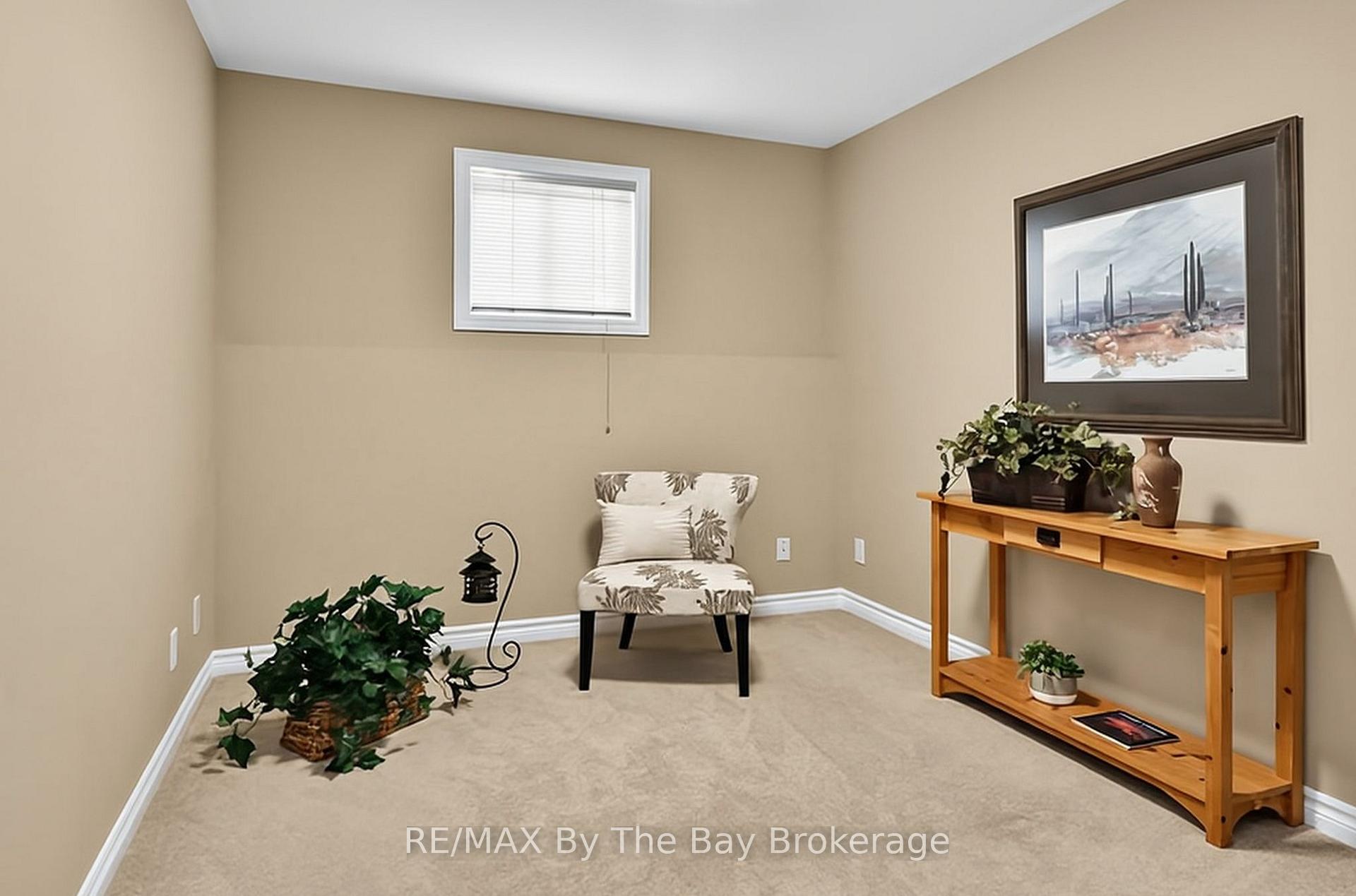 Photo 39 of 7 Downer Crescent, Wasaga Beach — HOMEH