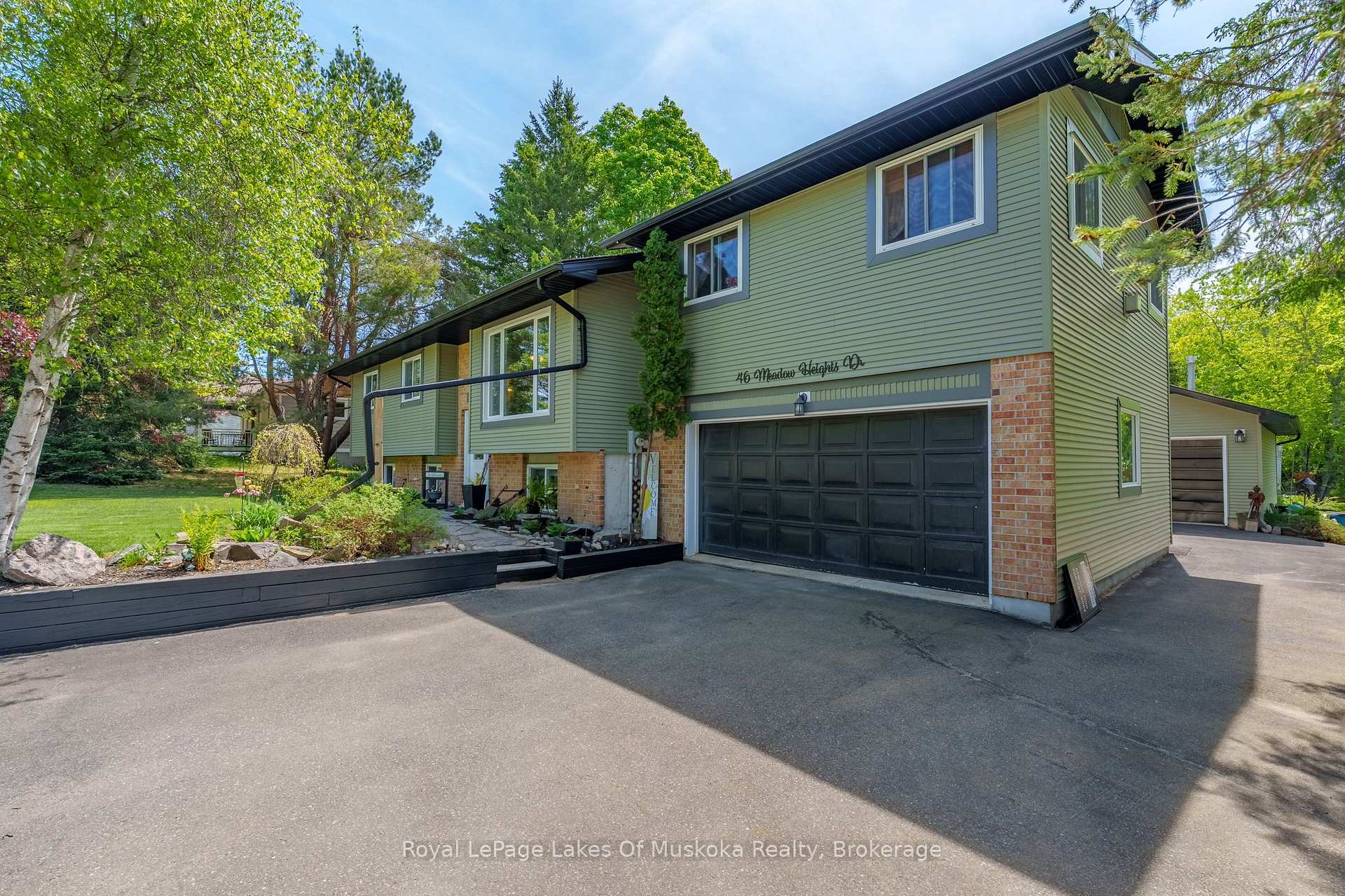 Photo 2 of 46 Meadow Heights Drive, Bracebridge, Monck (Bracebridge) — HOMEH