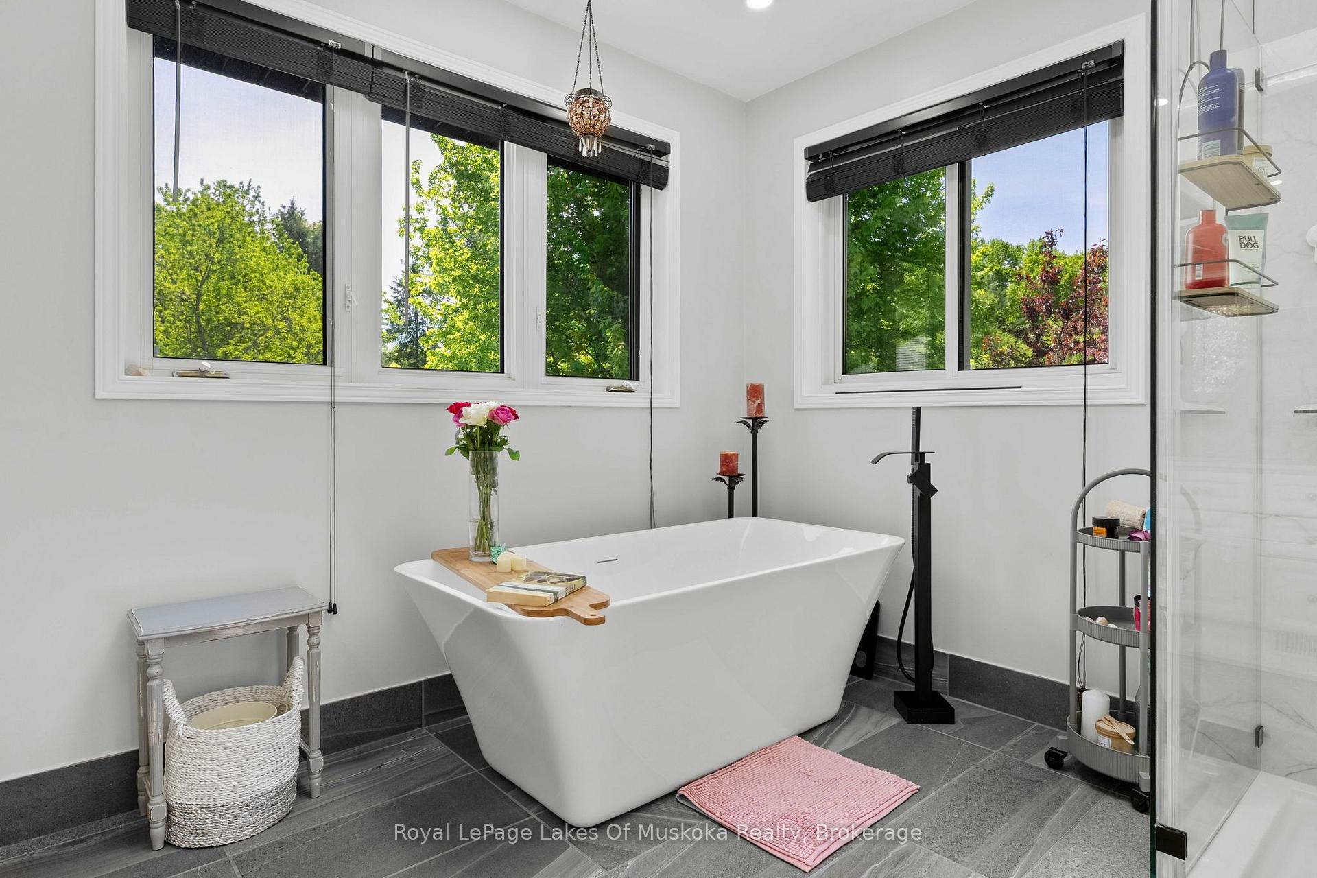 Photo 15 of 46 Meadow Heights Drive, Bracebridge, Monck (Bracebridge) — HOMEH