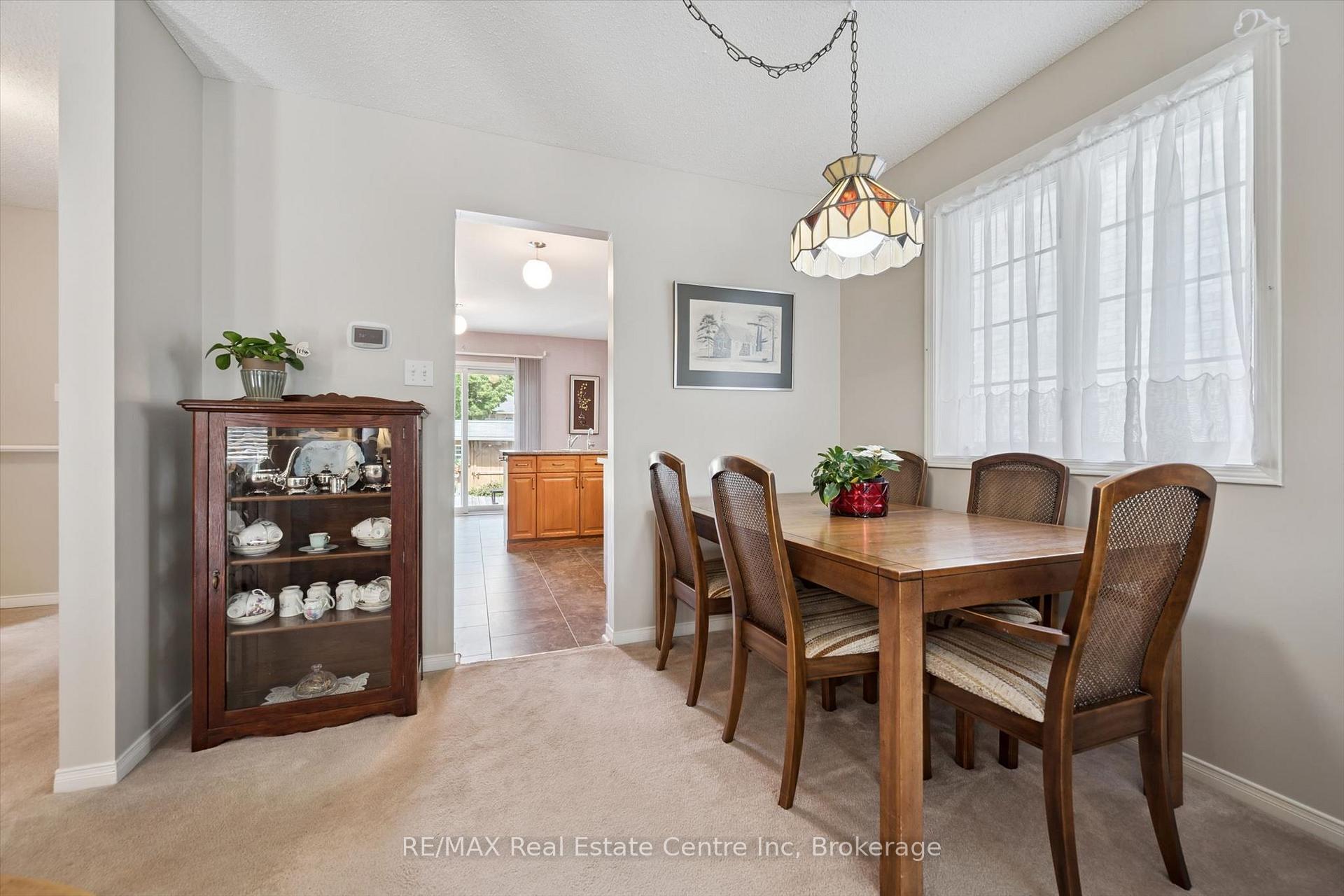 Photo 9 of 45 Braeside Road, Centre Wellington, Fergus — HOMEH