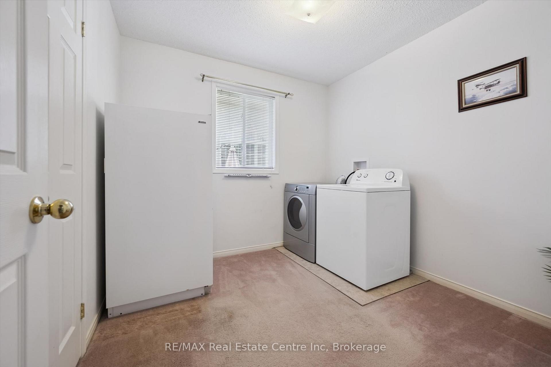Photo 22 of 45 Braeside Road, Centre Wellington, Fergus — HOMEH