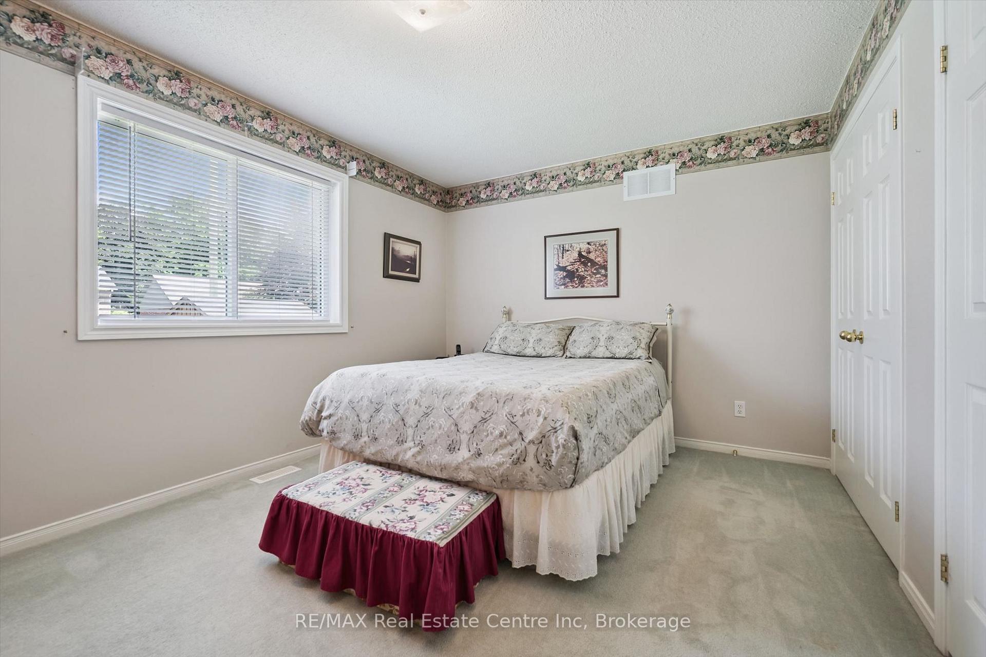 Photo 23 of 45 Braeside Road, Centre Wellington, Fergus — HOMEH