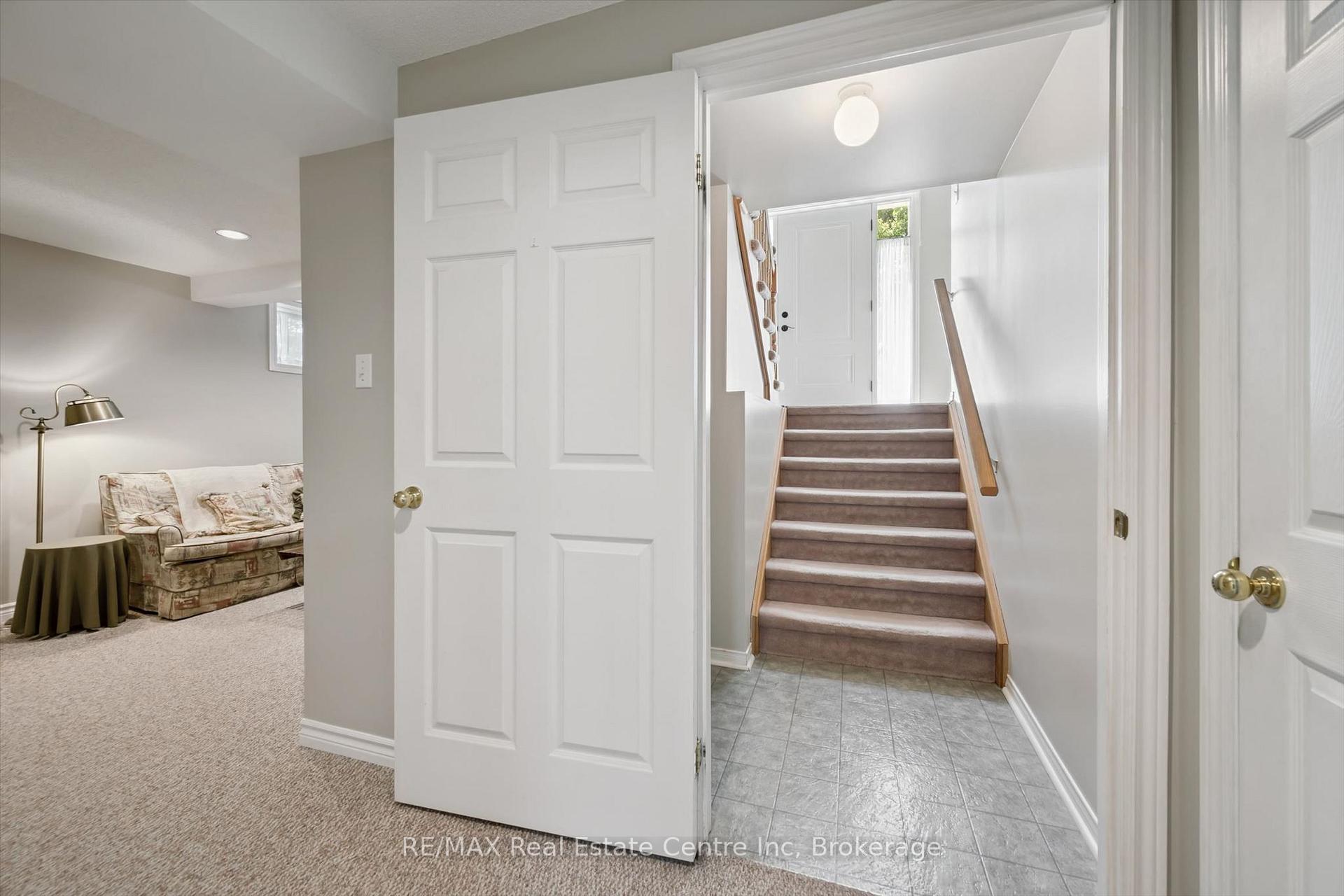 Photo 26 of 45 Braeside Road, Centre Wellington, Fergus — HOMEH