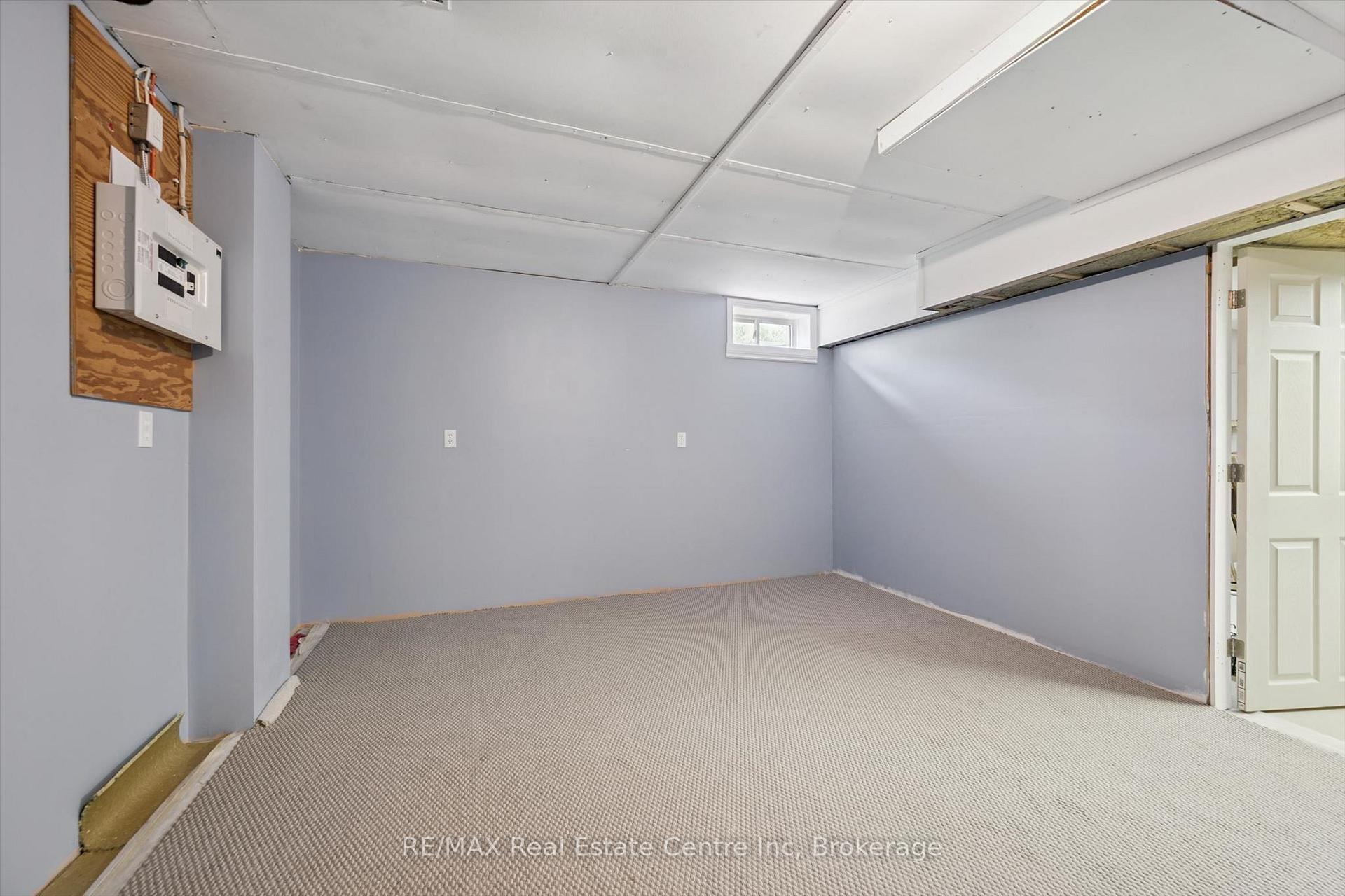 Photo 31 of 45 Braeside Road, Centre Wellington, Fergus — HOMEH