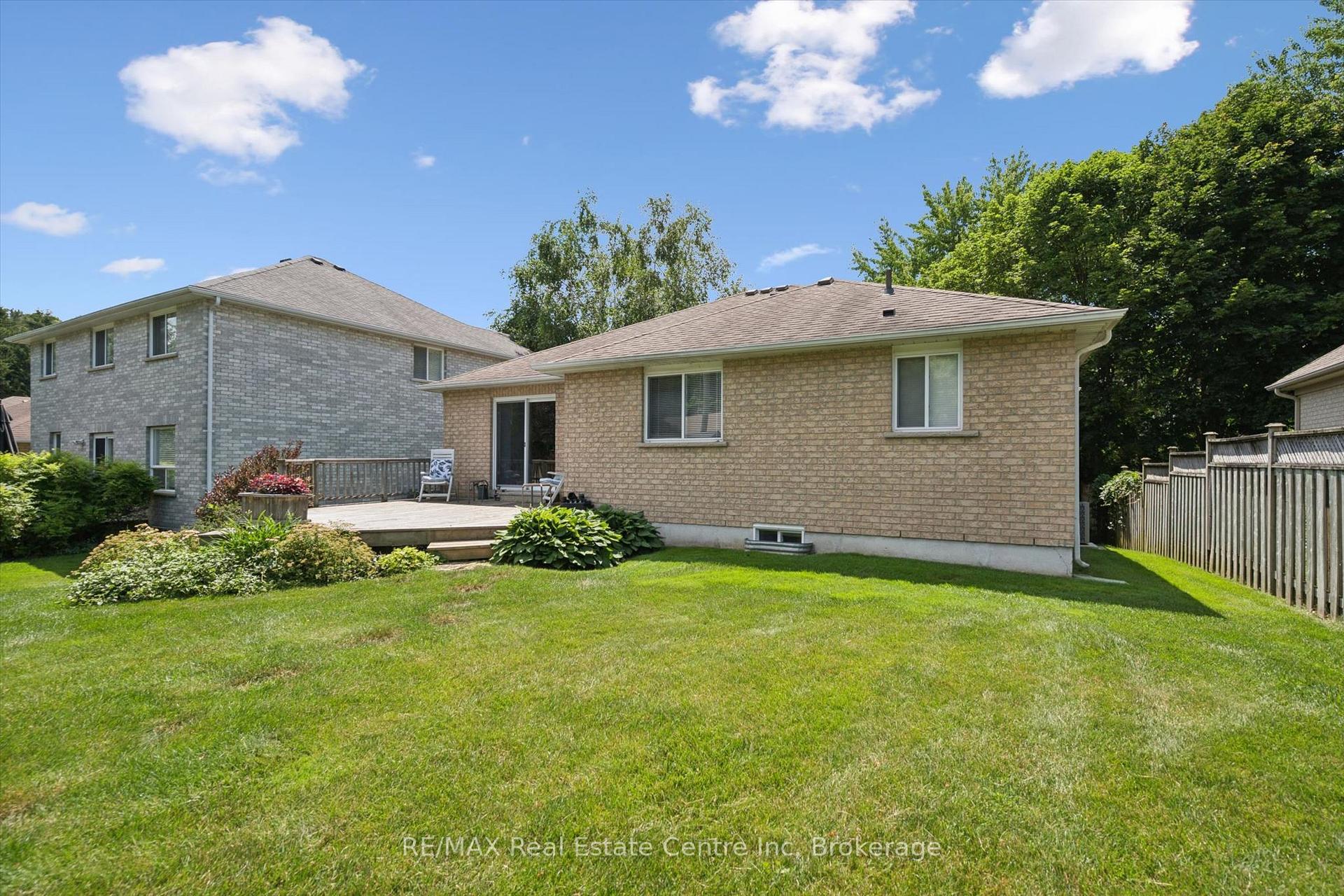 Photo 34 of 45 Braeside Road, Centre Wellington, Fergus — HOMEH