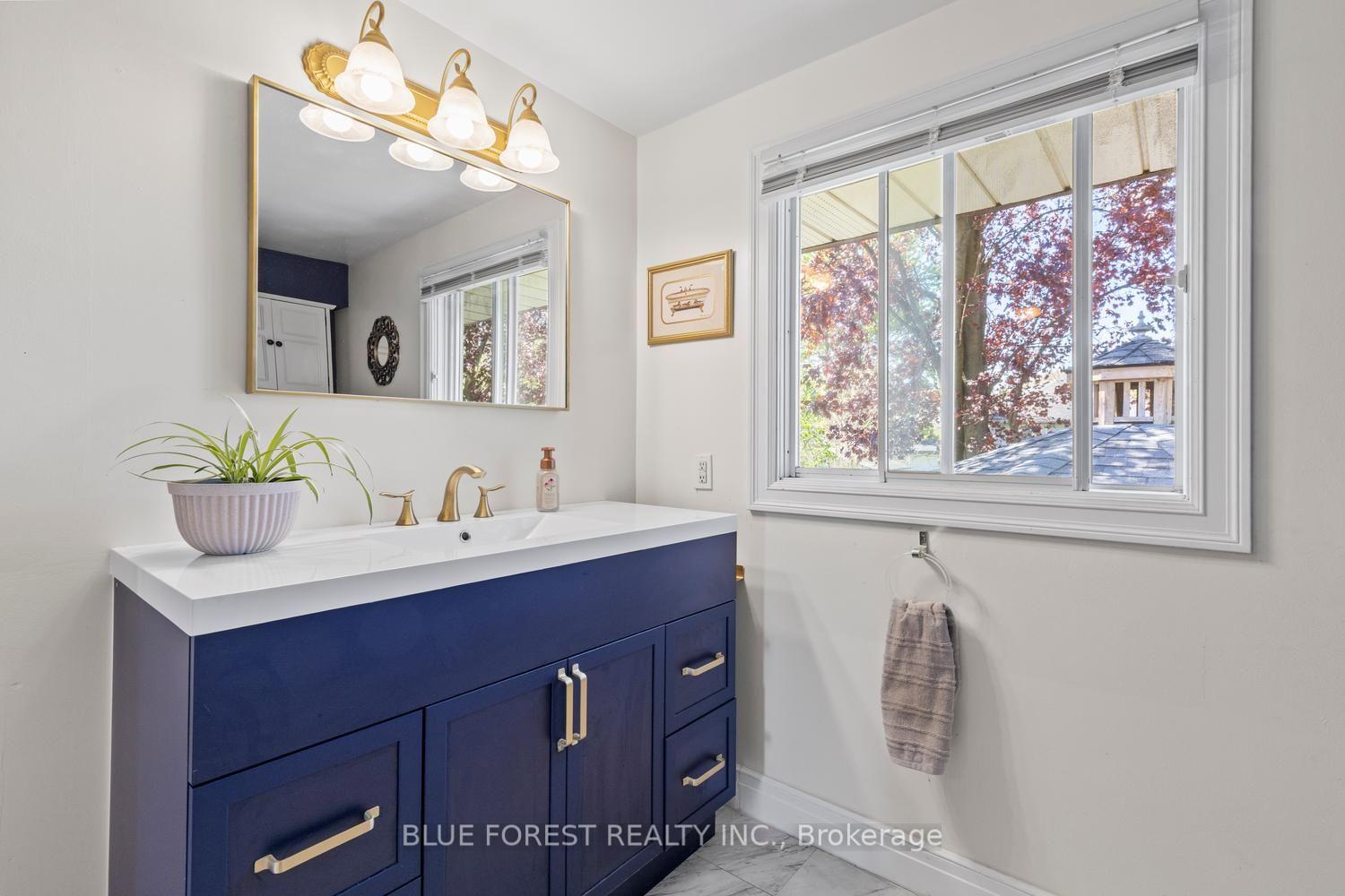 Photo 26 of 16 Dell Drive, Strathroy-Caradoc, SW — HOMEH