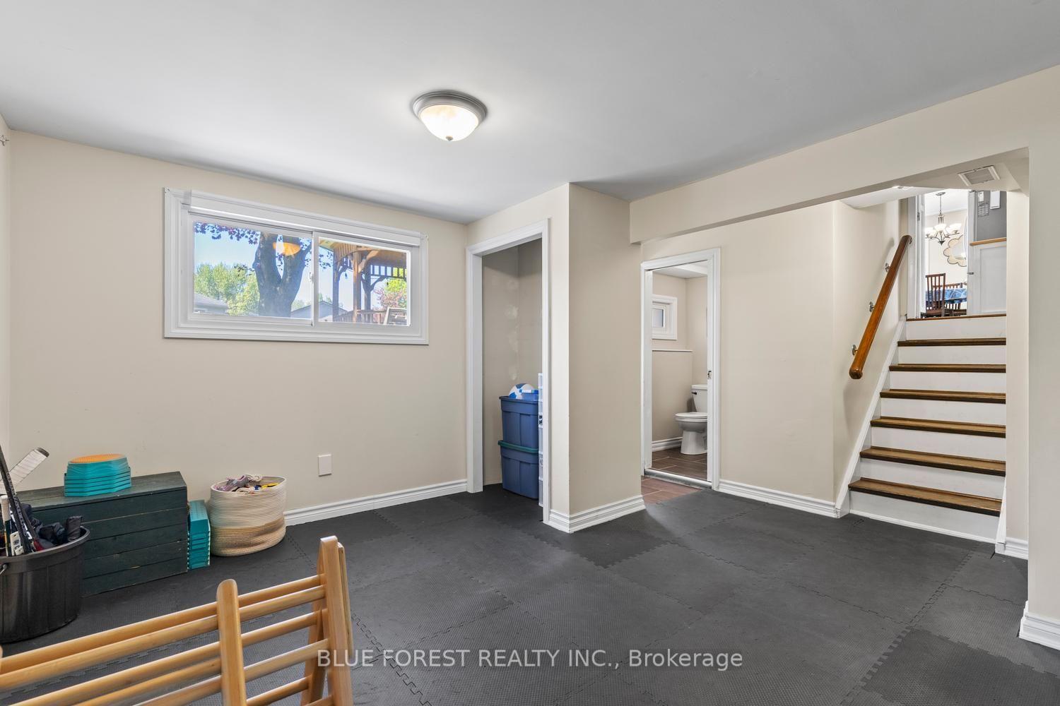 Photo 27 of 16 Dell Drive, Strathroy-Caradoc, SW — HOMEH