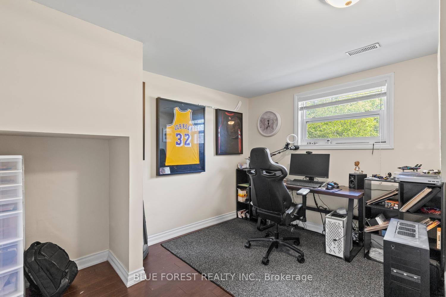 Photo 30 of 16 Dell Drive, Strathroy-Caradoc, SW — HOMEH