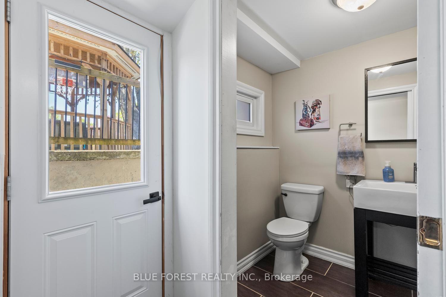 Photo 35 of 16 Dell Drive, Strathroy-Caradoc, SW — HOMEH