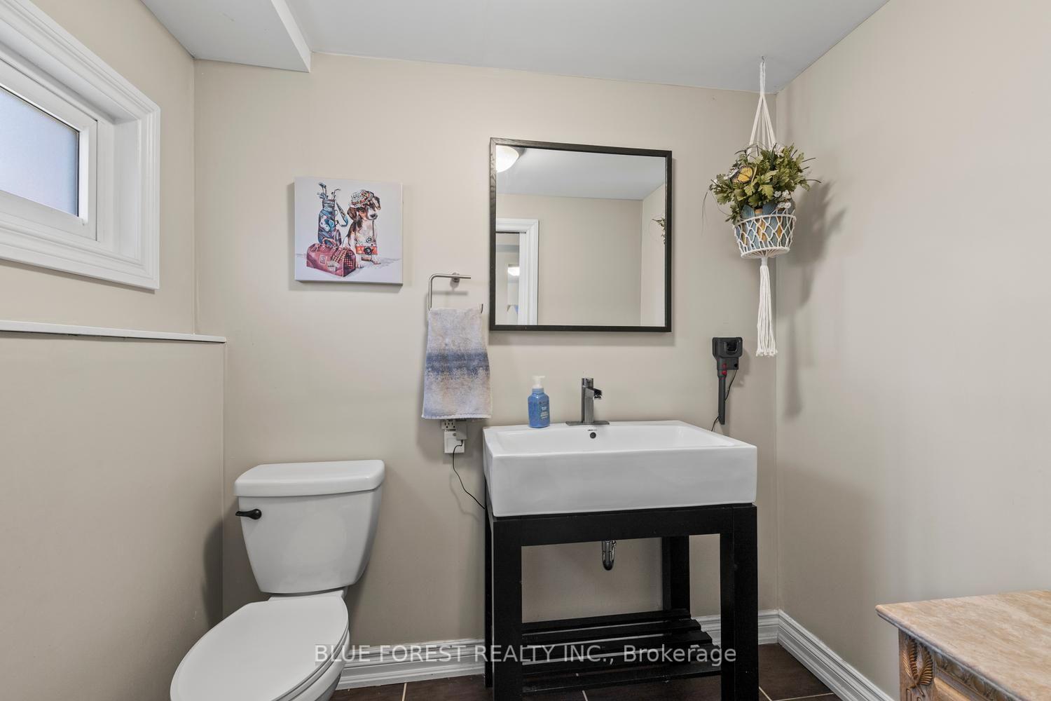 Photo 36 of 16 Dell Drive, Strathroy-Caradoc, SW — HOMEH