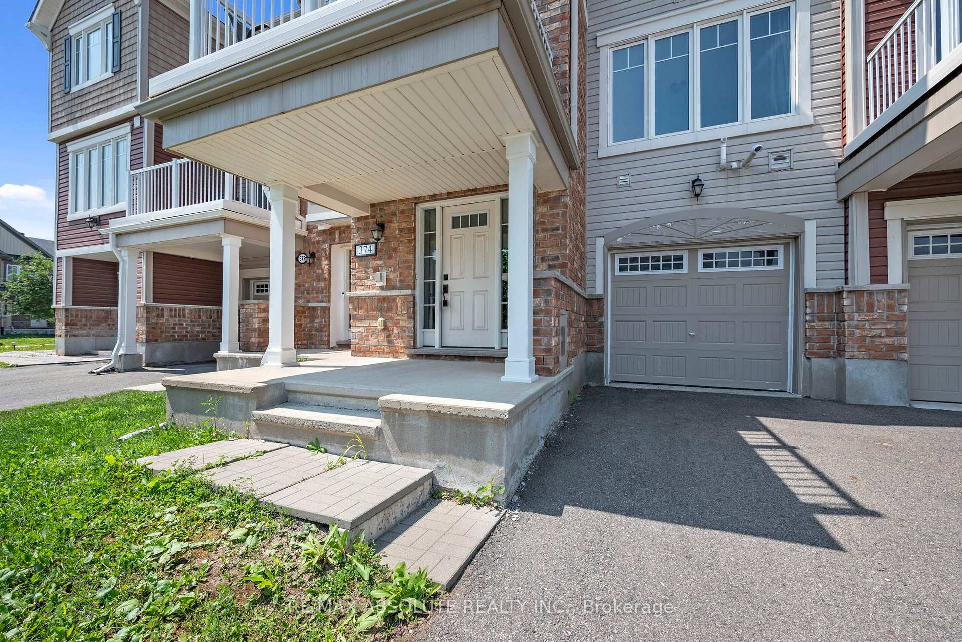 Photo 2 of 374 Willow Aster Circle, Ottawa, Avalon West — HOMEH