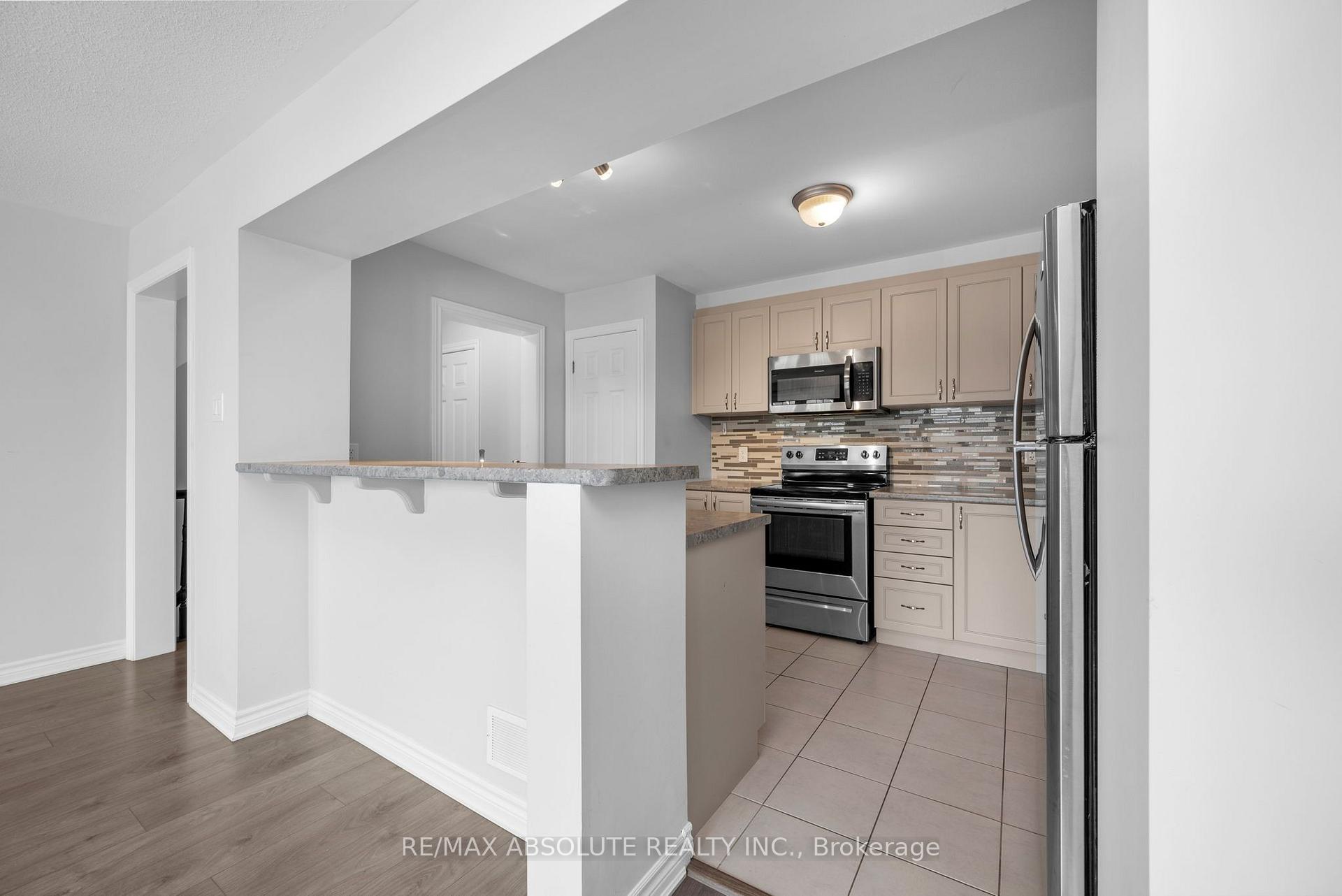 Photo 8 of 374 Willow Aster Circle, Ottawa, Avalon West — HOMEH