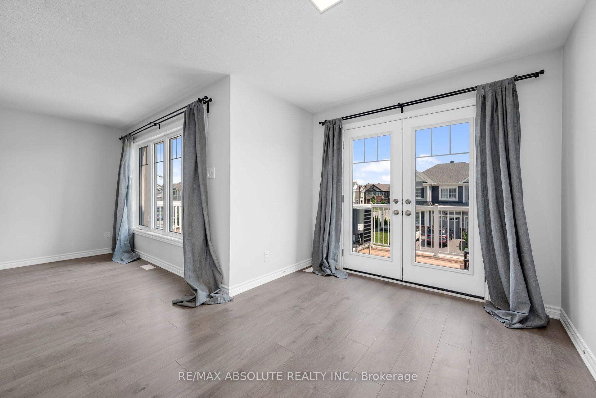 Photo 13 of 374 Willow Aster Circle, Ottawa, Avalon West — HOMEH