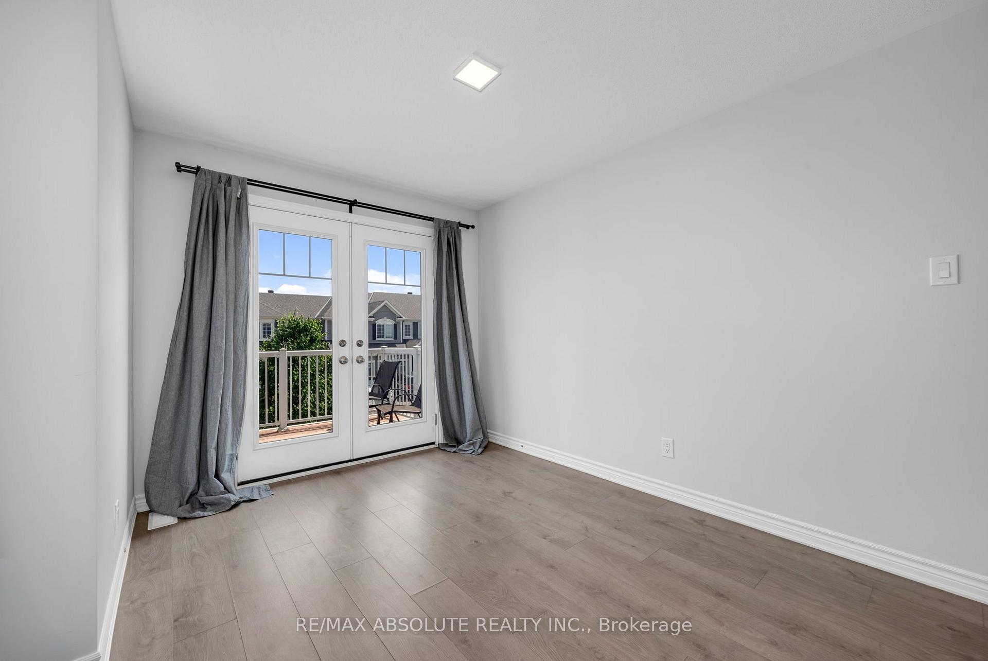 Photo 15 of 374 Willow Aster Circle, Ottawa, Avalon West — HOMEH