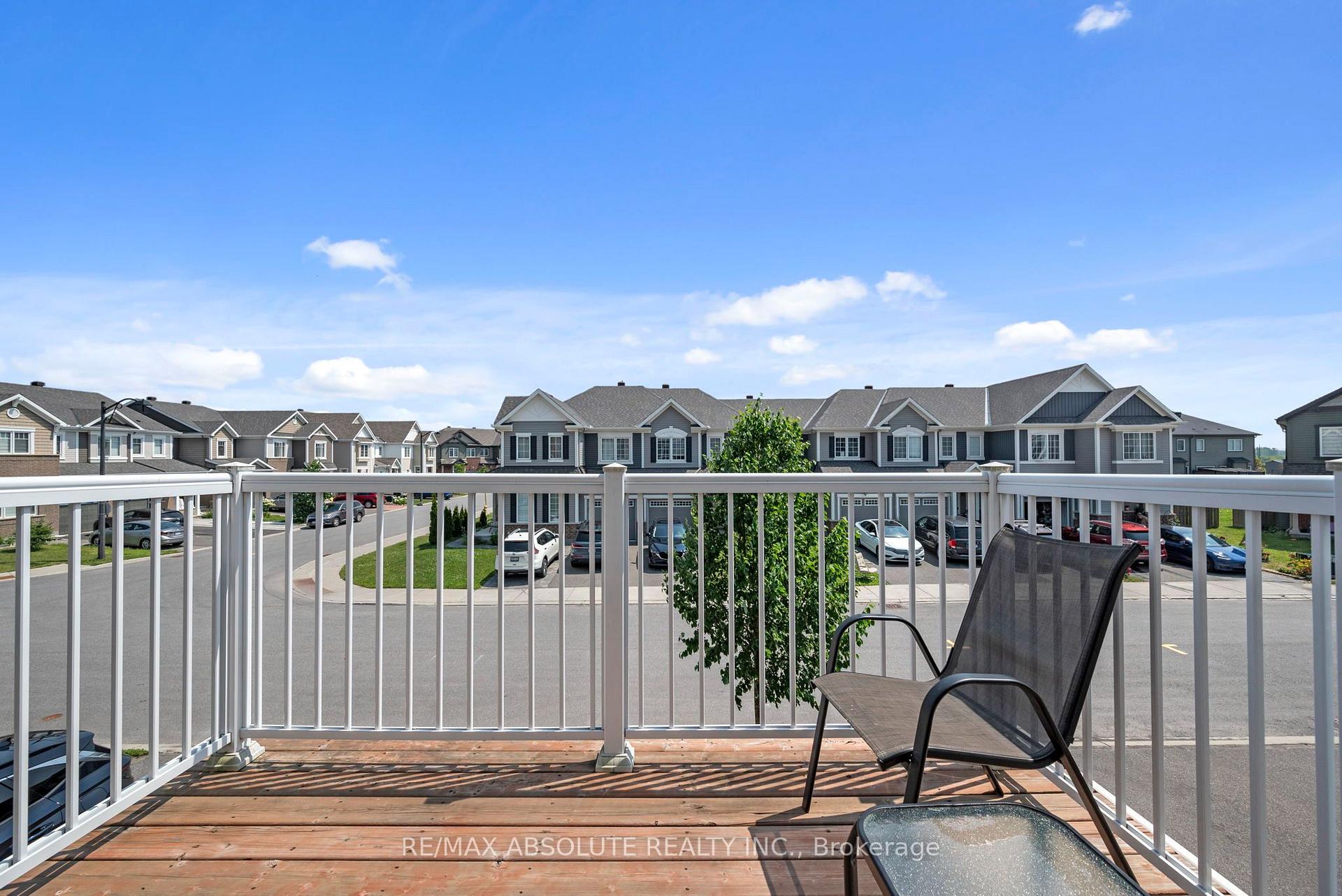 Photo 16 of 374 Willow Aster Circle, Ottawa, Avalon West — HOMEH