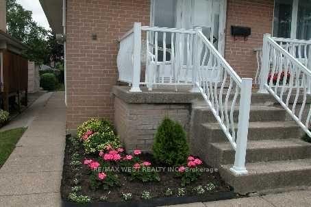 Photo 8 of 26 Nipissing Drive, Etobicoke, Islington-City Centre West — HOMEH