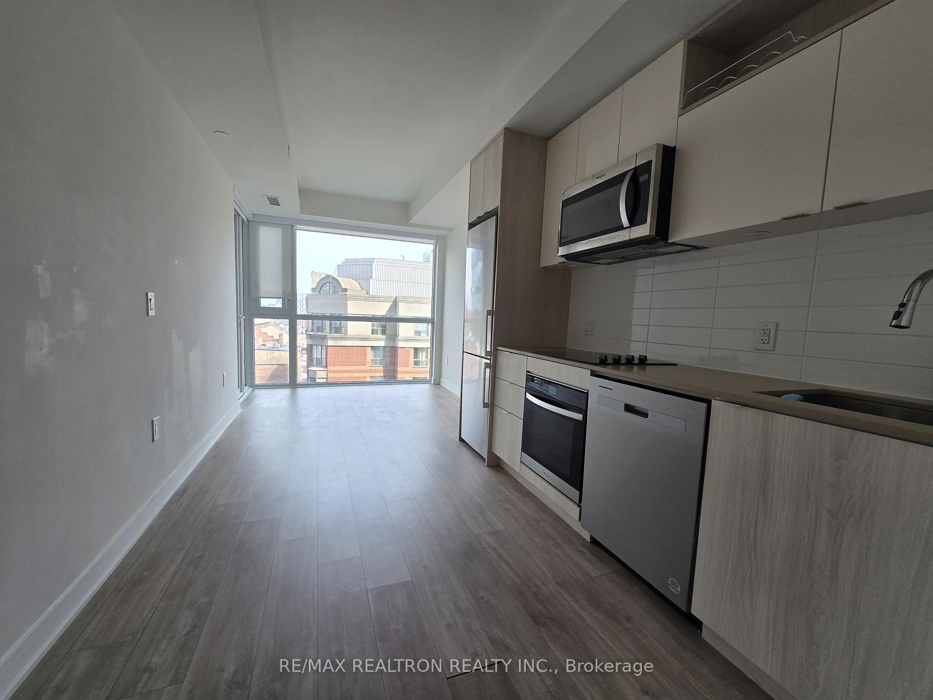 Photo 3 of Unit 808, 70 Princess Street, Toronto, Moss Park — HOMEH