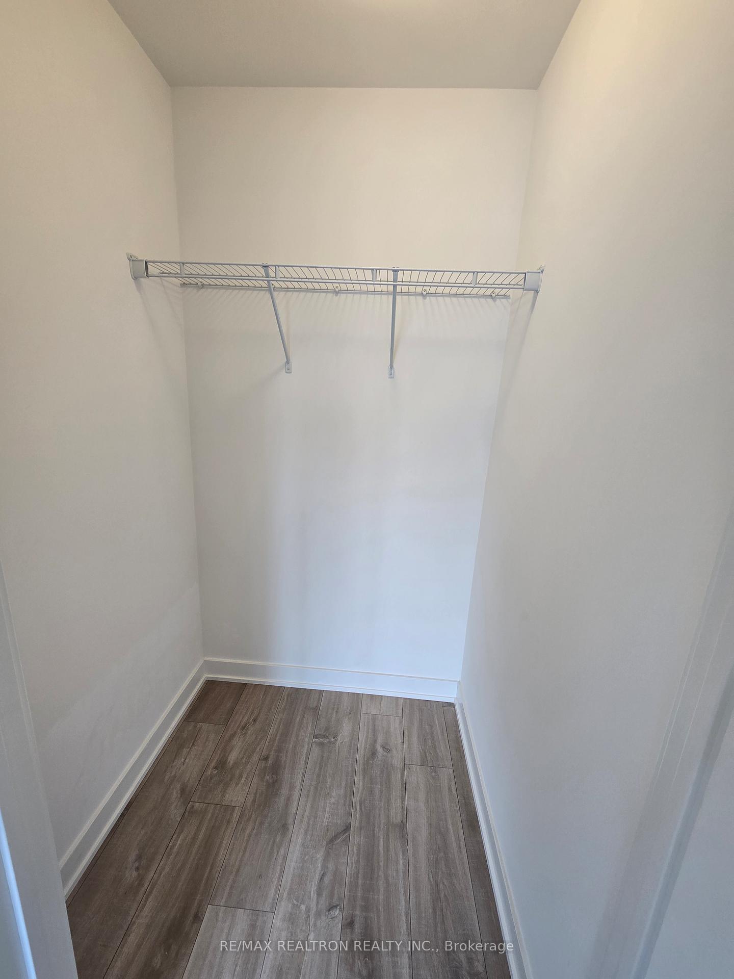 Photo 8 of Unit 808, 70 Princess Street, Toronto, Moss Park — HOMEH