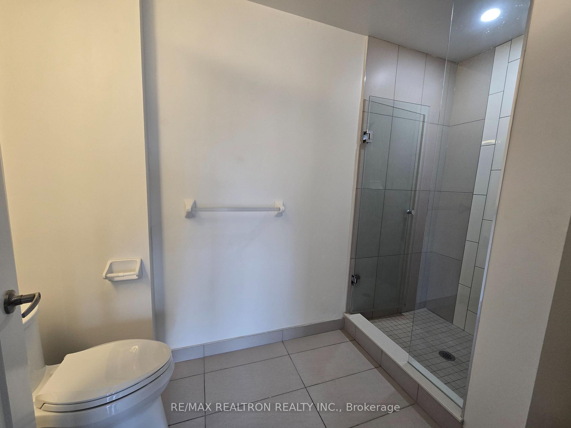 Photo 9 of Unit 808, 70 Princess Street, Toronto, Moss Park — HOMEH
