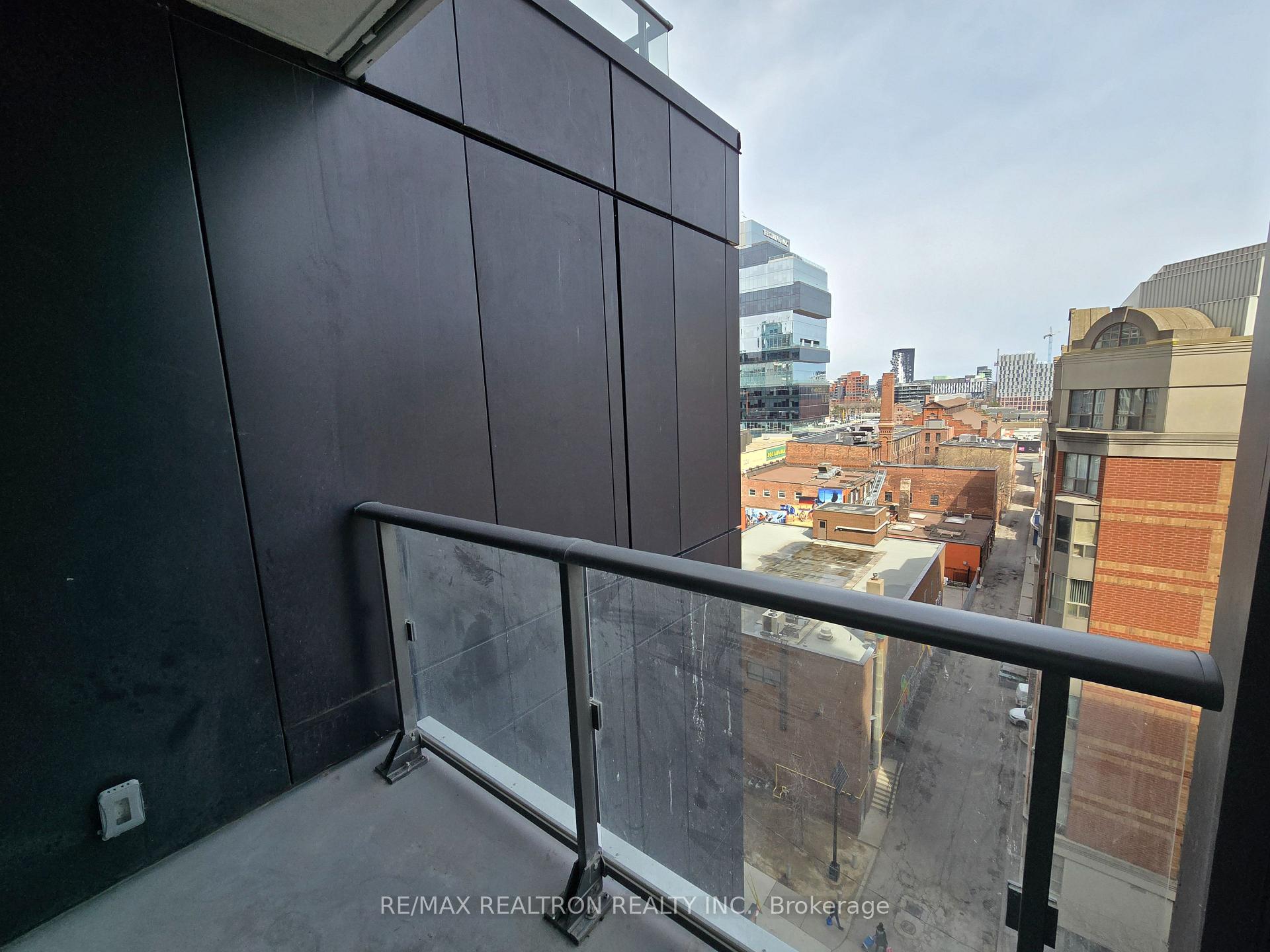 Photo 14 of Unit 808, 70 Princess Street, Toronto, Moss Park — HOMEH