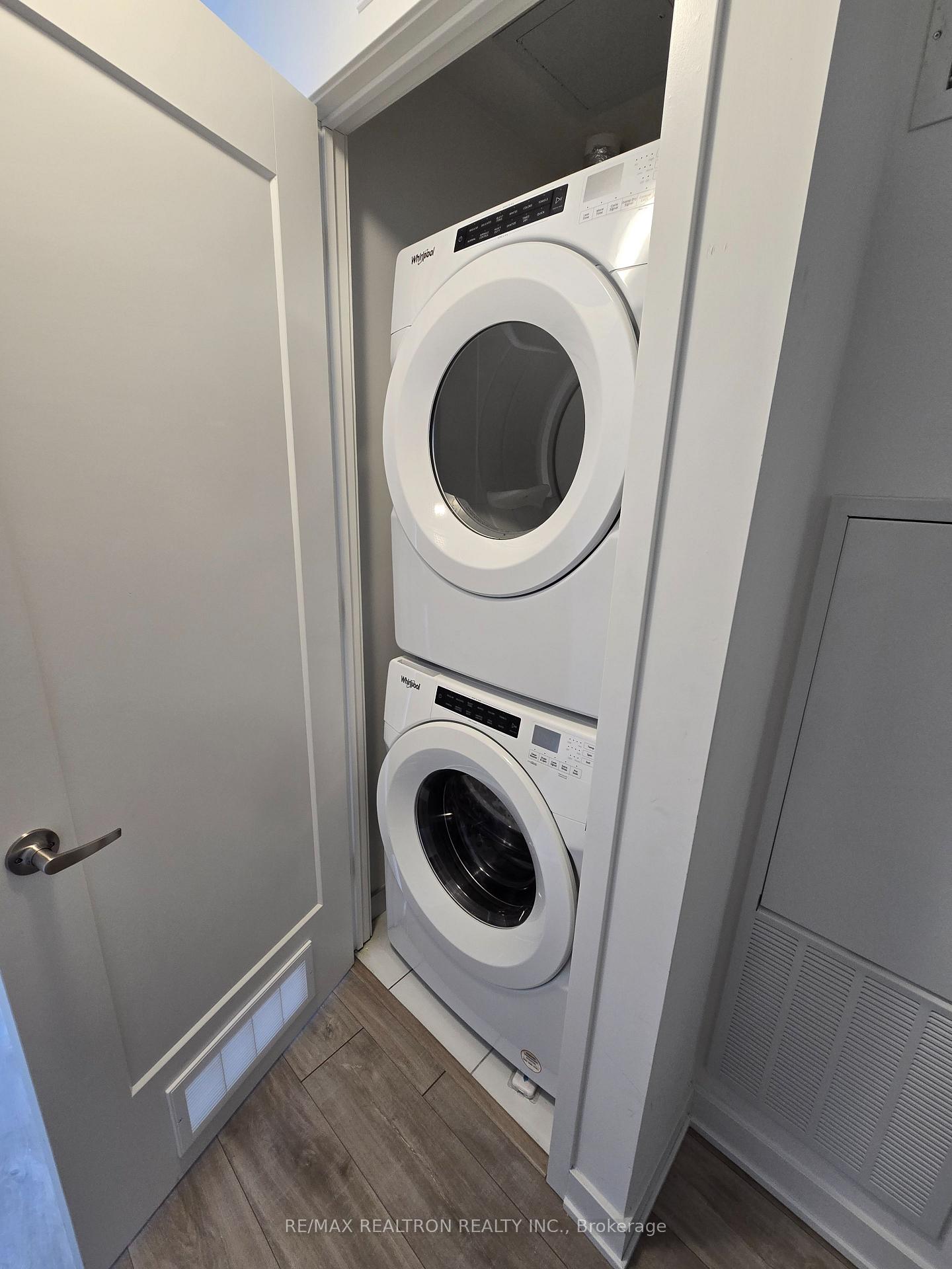 Photo 15 of Unit 808, 70 Princess Street, Toronto, Moss Park — HOMEH