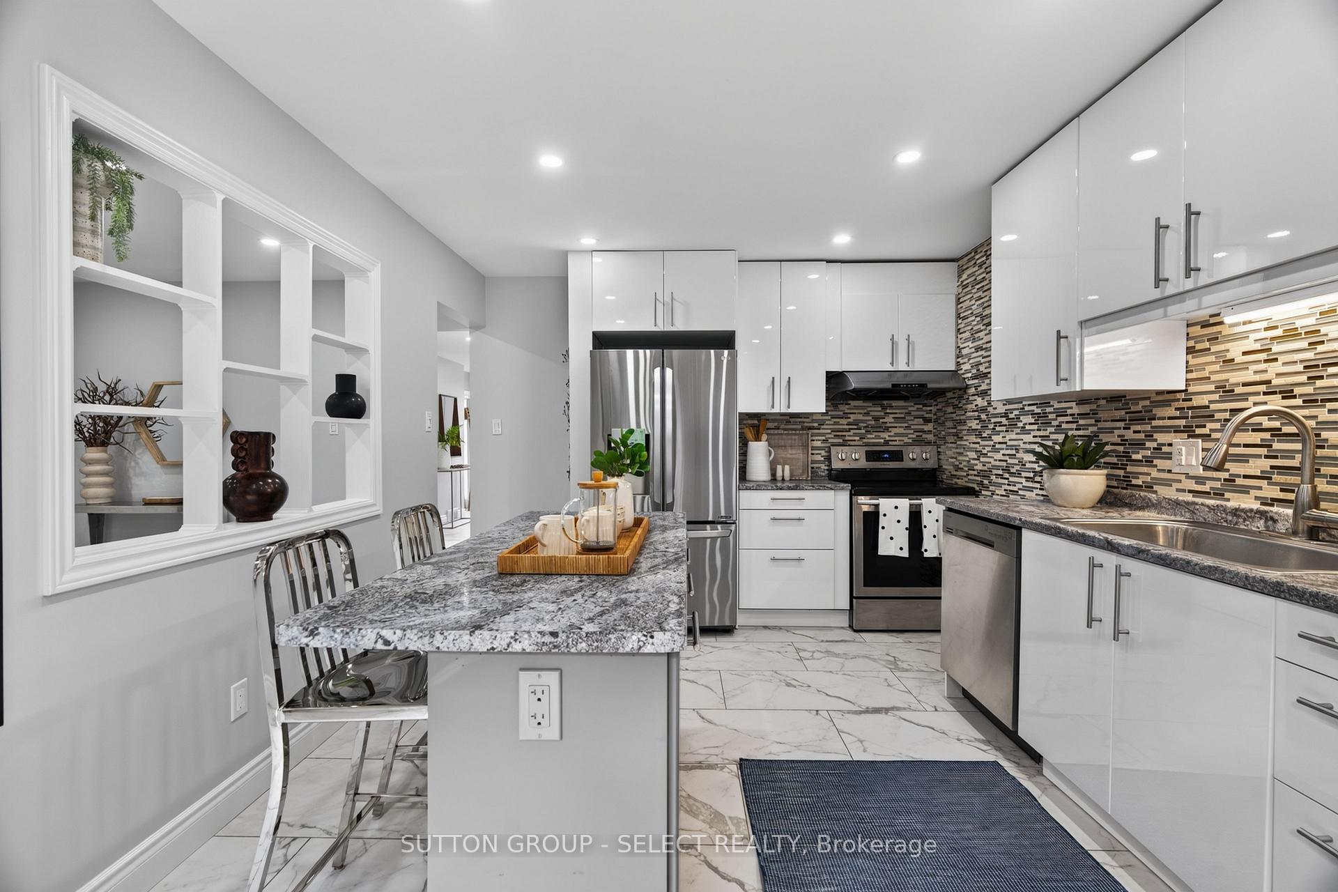 Photo 13 of 665 Woodcrest Boulevard, London, South M — HOMEH