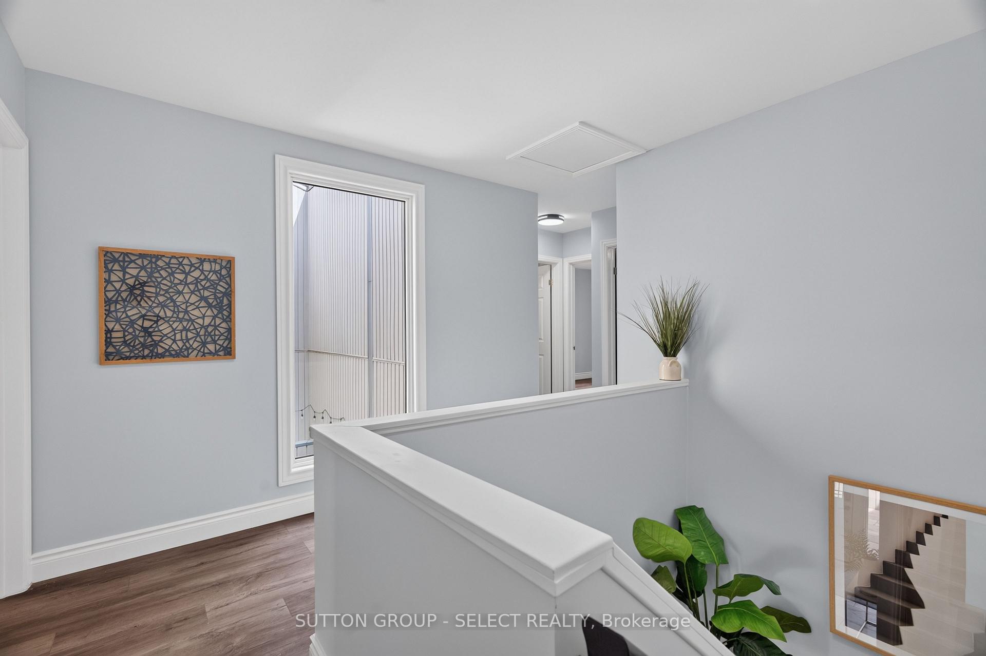 Photo 20 of 665 Woodcrest Boulevard, London, South M — HOMEH