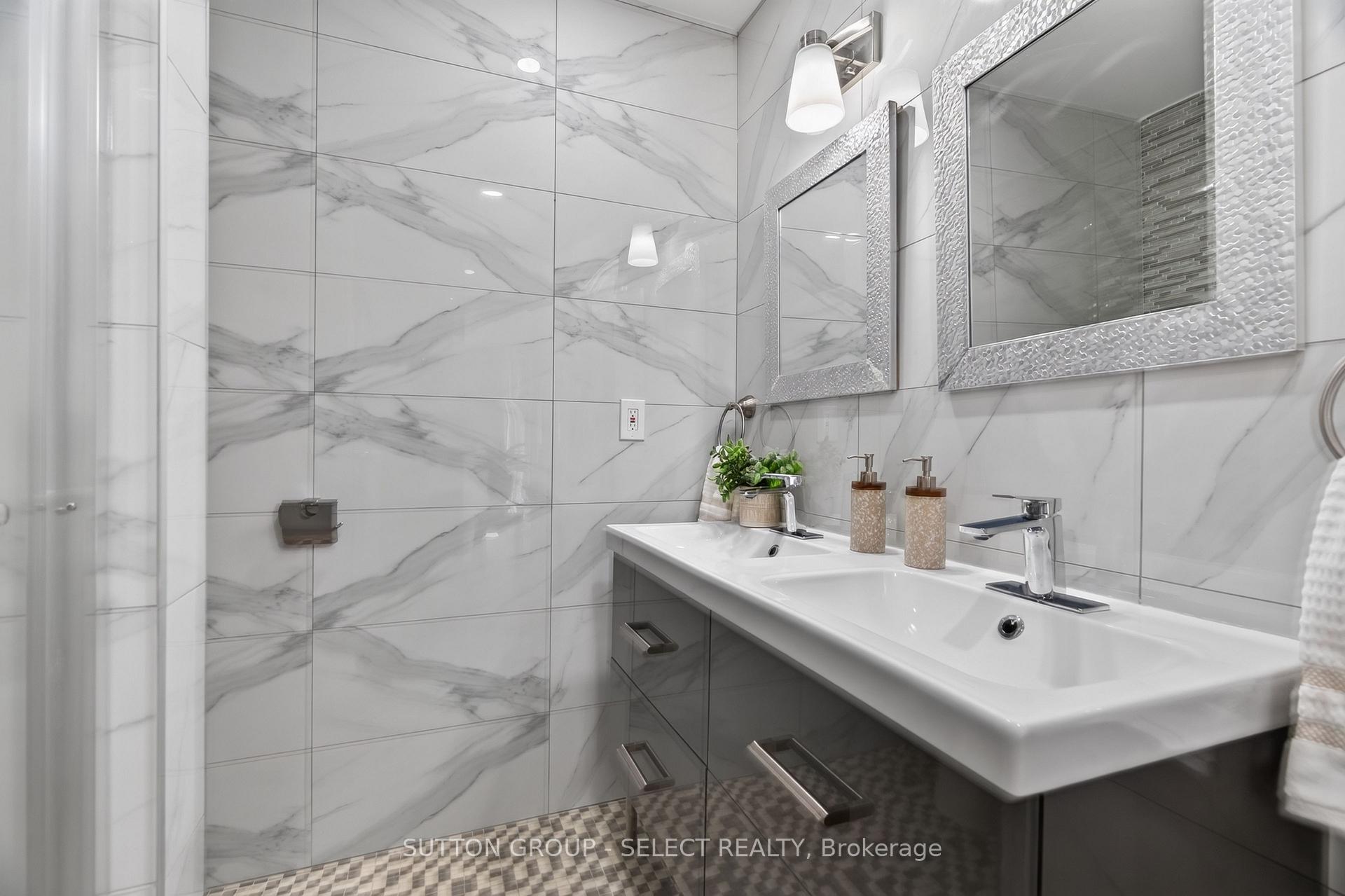 Photo 26 of 665 Woodcrest Boulevard, London, South M — HOMEH