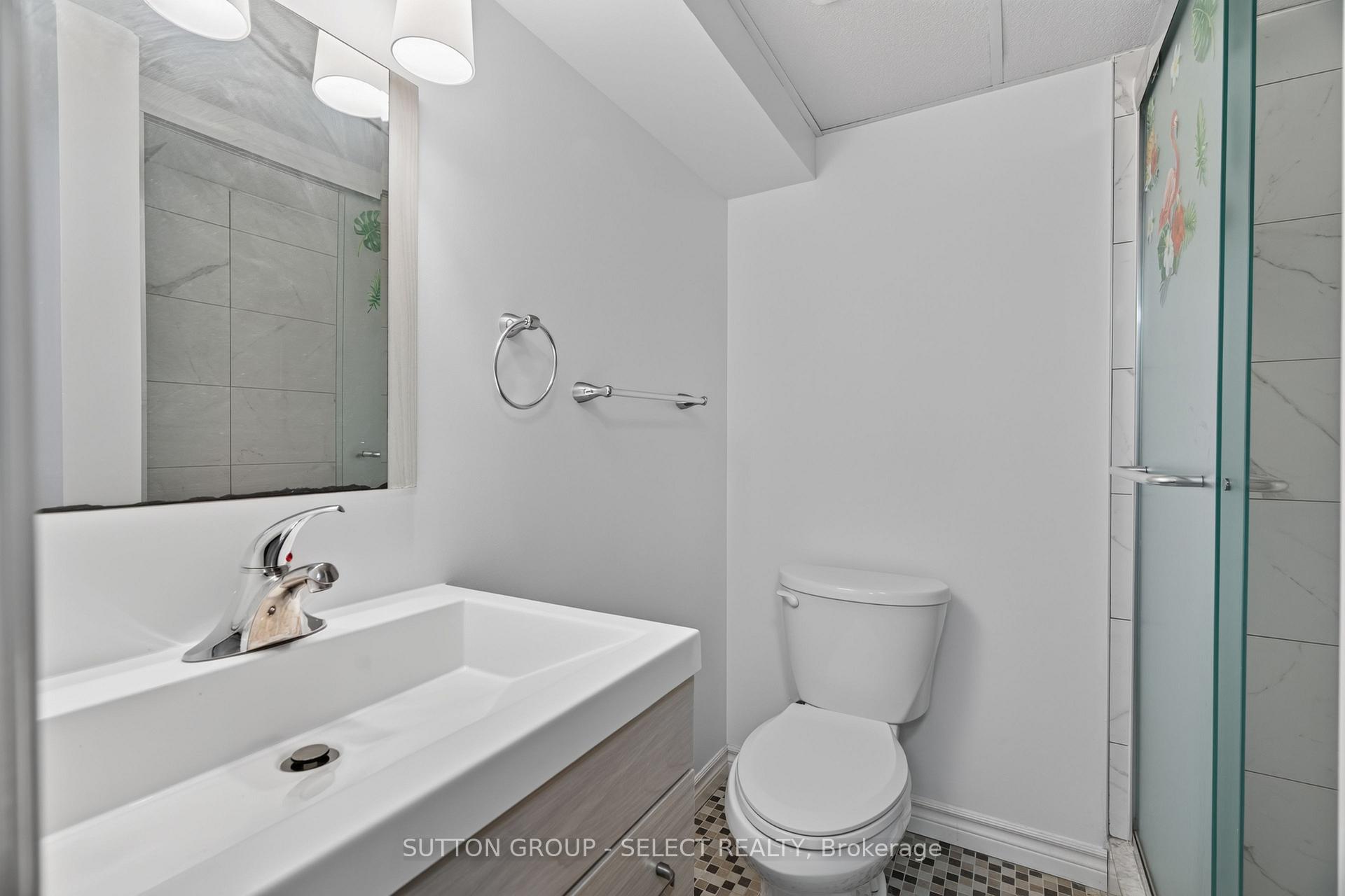 Photo 37 of 665 Woodcrest Boulevard, London, South M — HOMEH