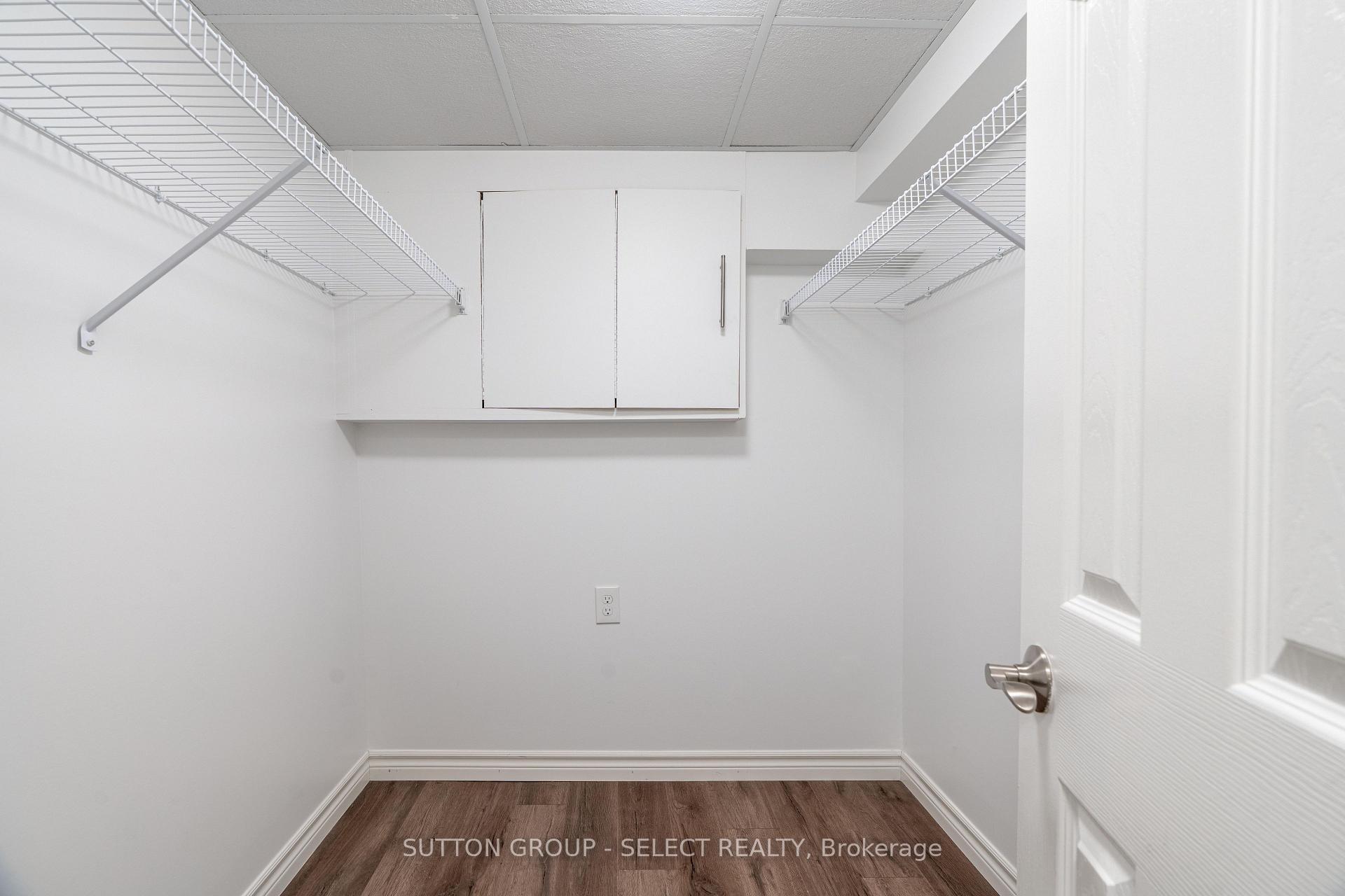 Photo 38 of 665 Woodcrest Boulevard, London, South M — HOMEH