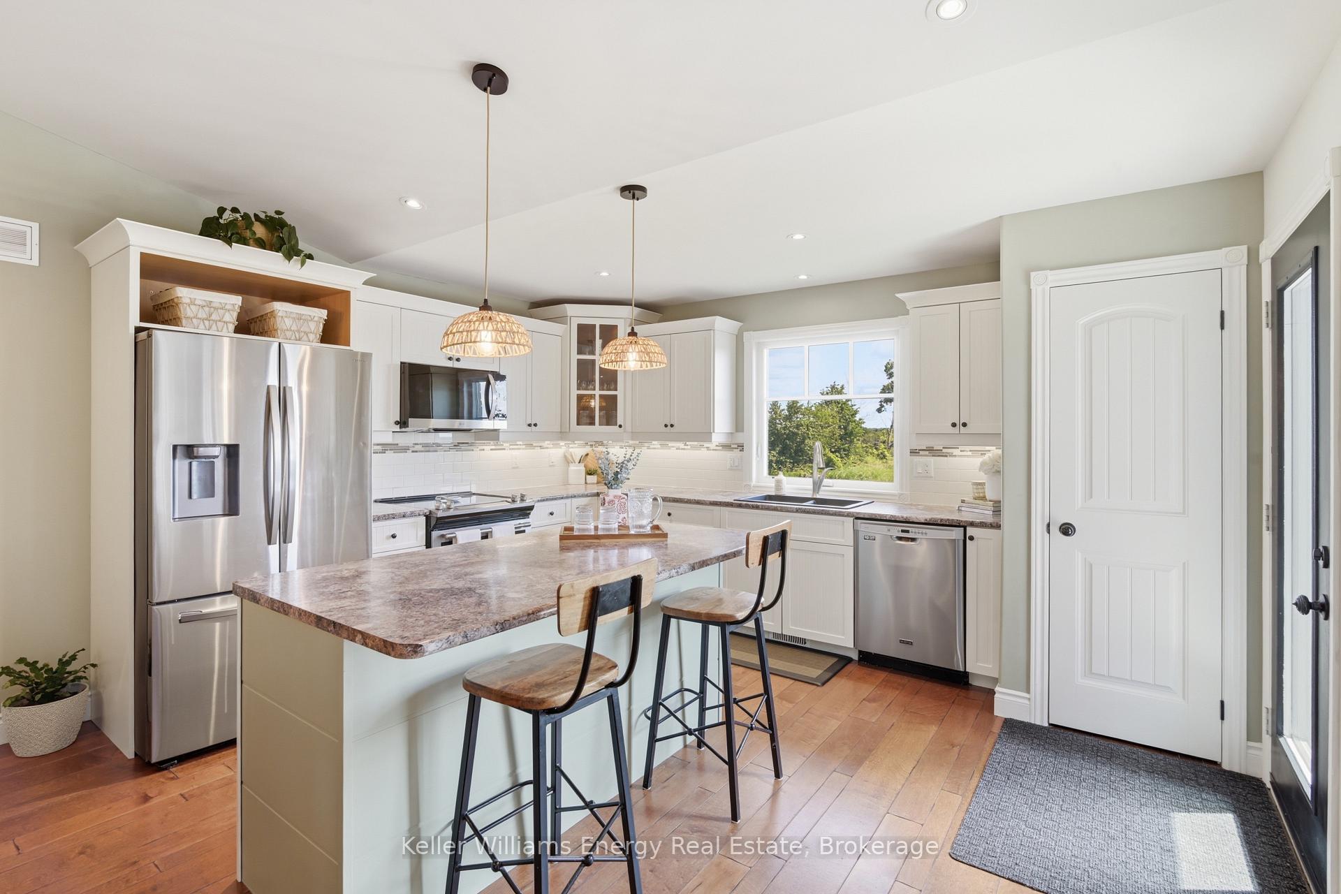Photo 10 of 937 Payne Line Road E, Douro-Dummer — HOMEH