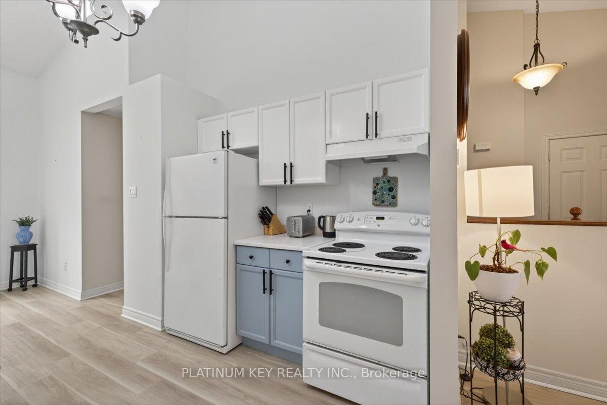 Photo 10 of Unit 6, 307 Metcalfe Street E, Strathroy-Caradoc, NE — HOMEH