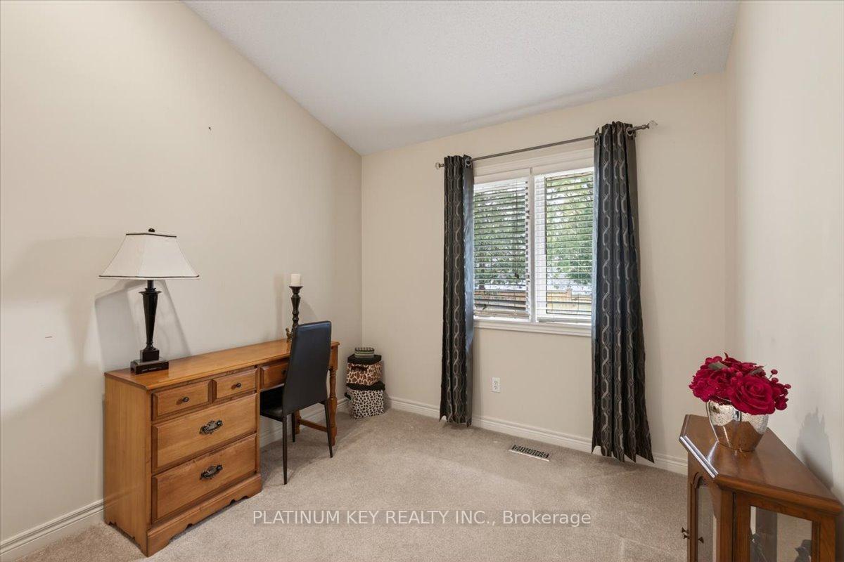 Photo 17 of Unit 6, 307 Metcalfe Street E, Strathroy-Caradoc, NE — HOMEH