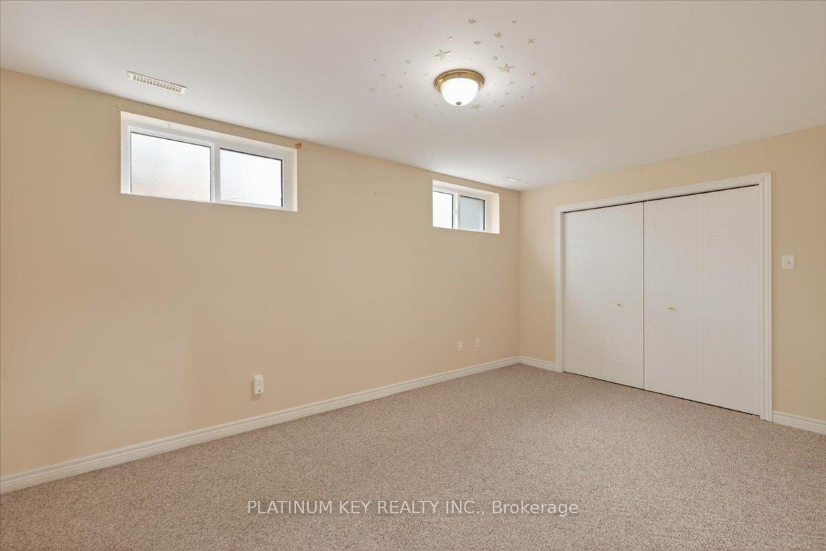 Photo 20 of Unit 6, 307 Metcalfe Street E, Strathroy-Caradoc, NE — HOMEH