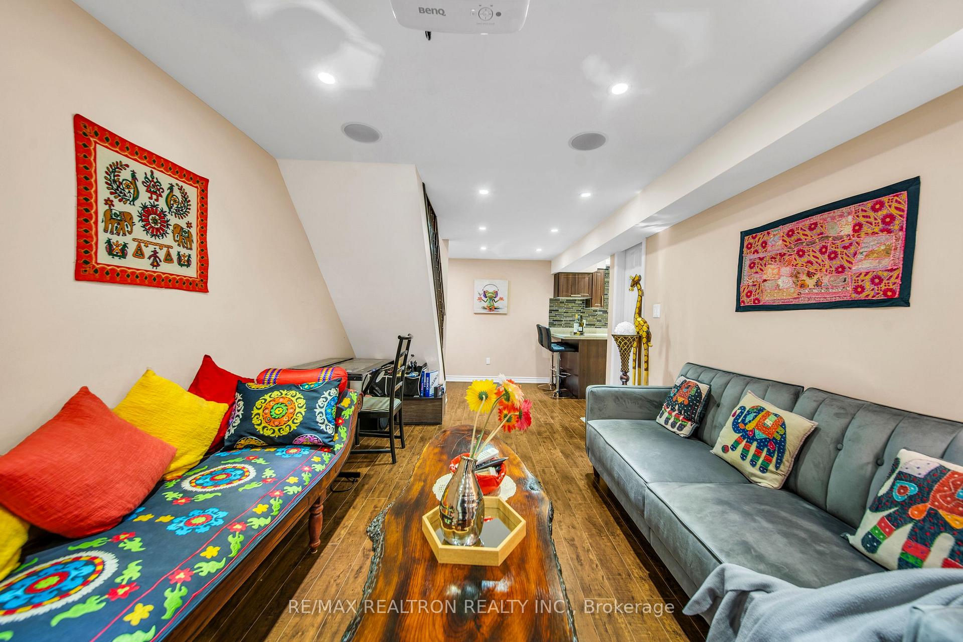 Photo 28 of 7 Spy Appleway, North York, Parkwoods-Donalda — HOMEH