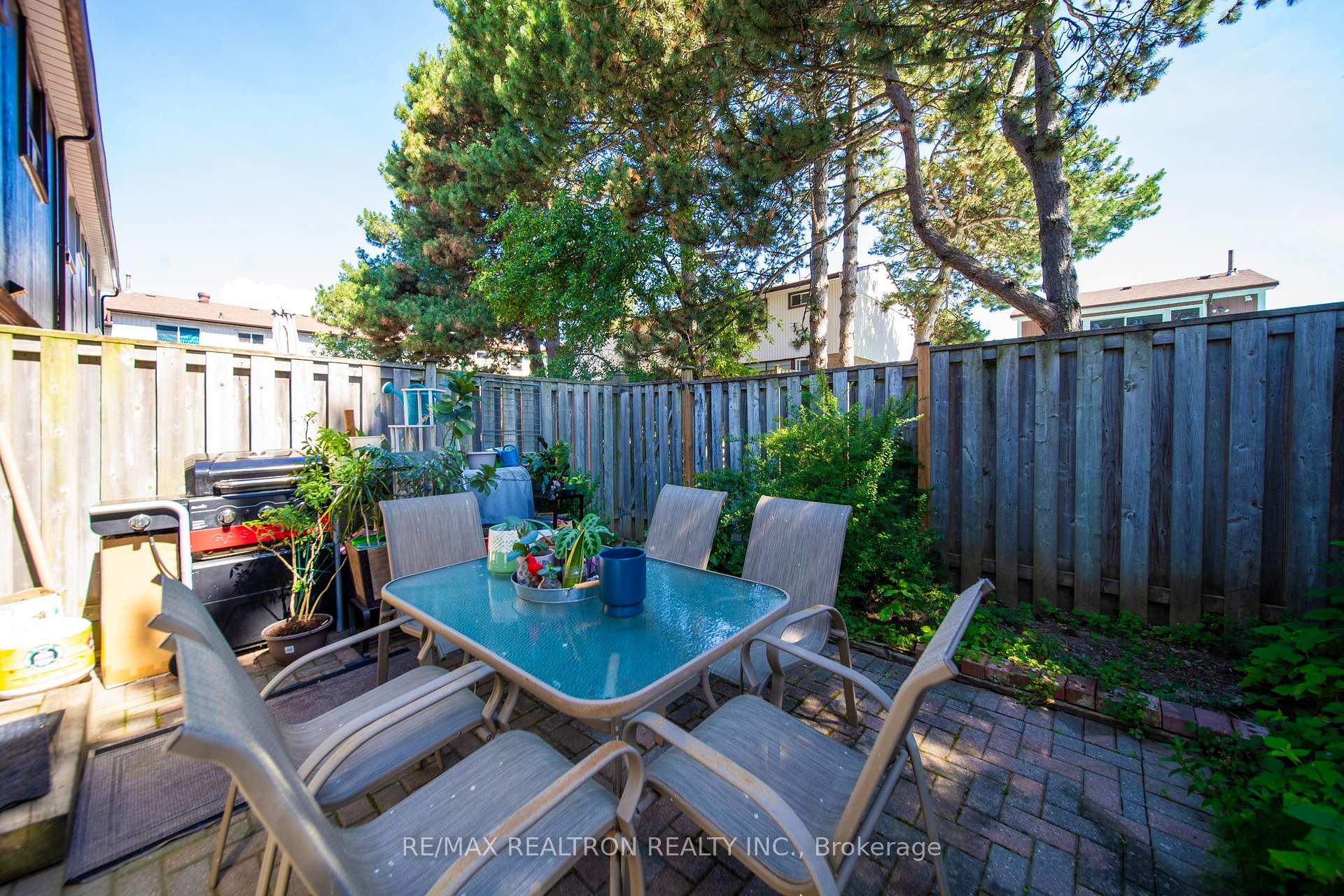 Photo 32 of 7 Spy Appleway, North York, Parkwoods-Donalda — HOMEH
