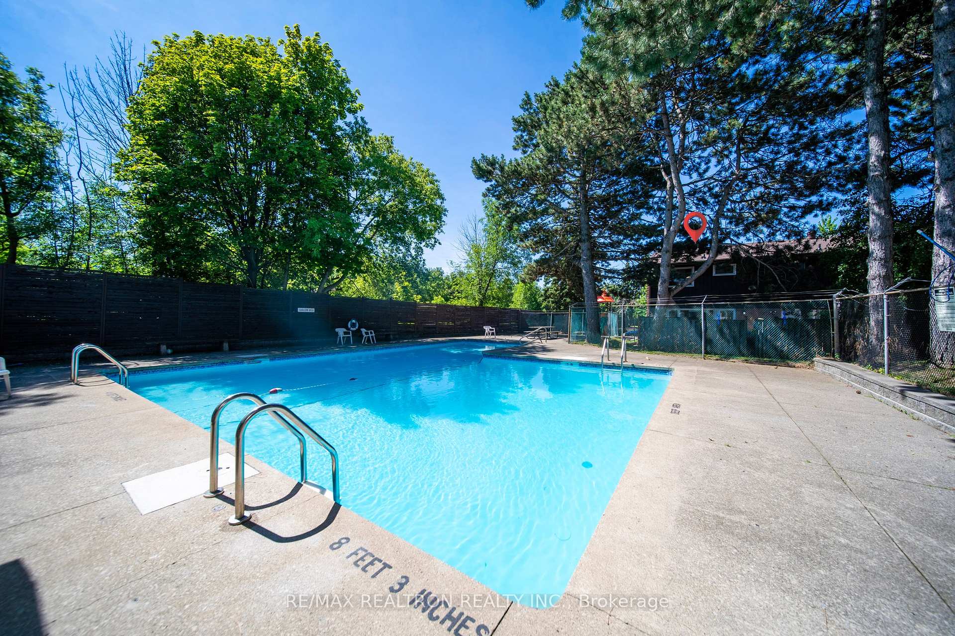 Photo 36 of 7 Spy Appleway, North York, Parkwoods-Donalda — HOMEH
