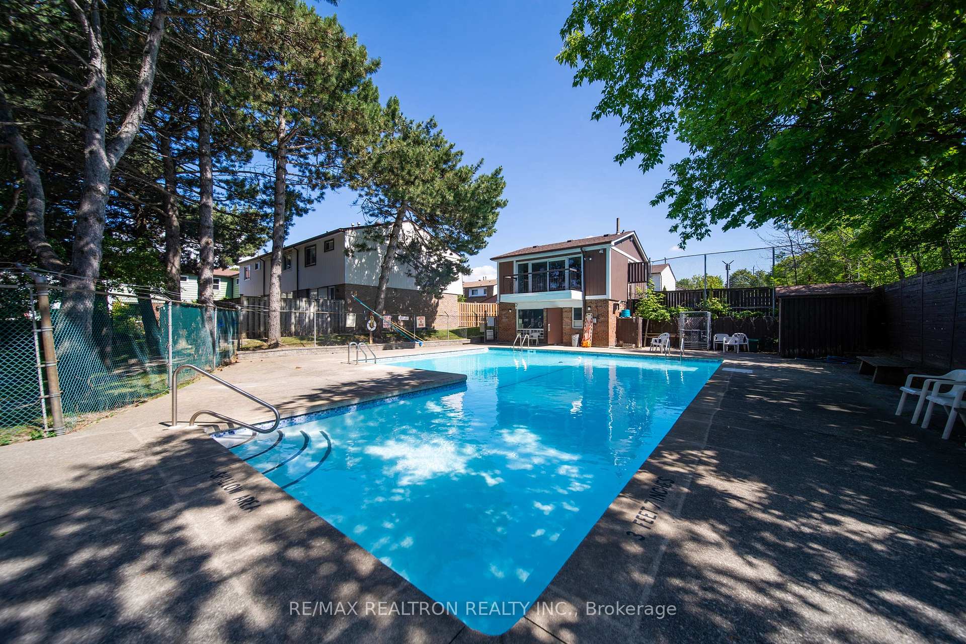 Photo 39 of 7 Spy Appleway, North York, Parkwoods-Donalda — HOMEH