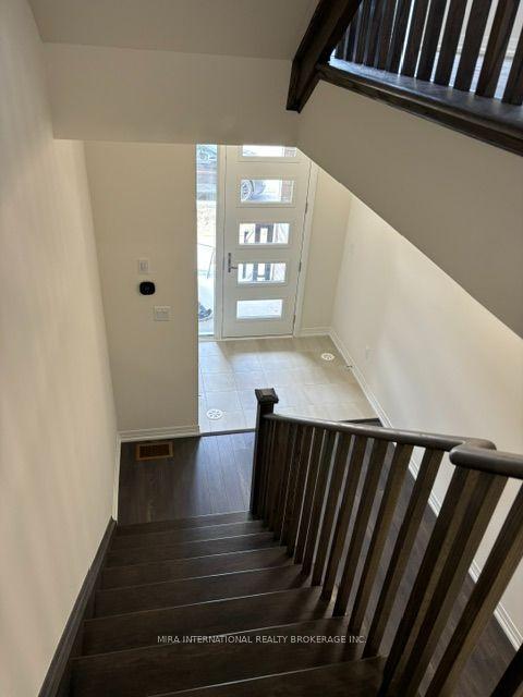Photo 5 of 134 Turnberry Lane, Barrie, Painswick South — HOMEH