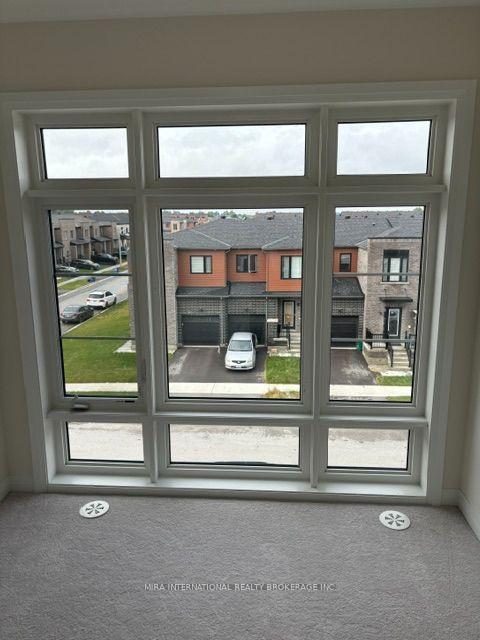 Photo 10 of 134 Turnberry Lane, Barrie, Painswick South — HOMEH