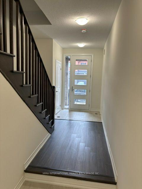Photo 12 of 134 Turnberry Lane, Barrie, Painswick South — HOMEH