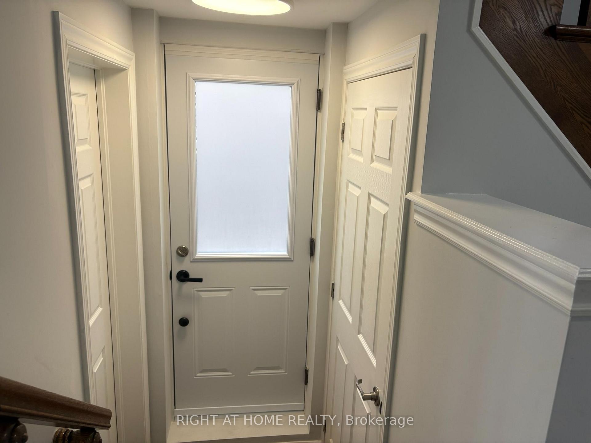 Photo 7 of 333 Rouncey Road, Ottawa, Kanata - Emerald Meadows/Trailwest — HOMEH