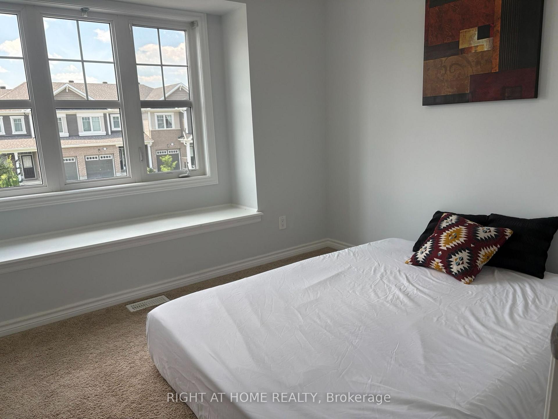 Photo 26 of 333 Rouncey Road, Ottawa, Kanata - Emerald Meadows/Trailwest — HOMEH