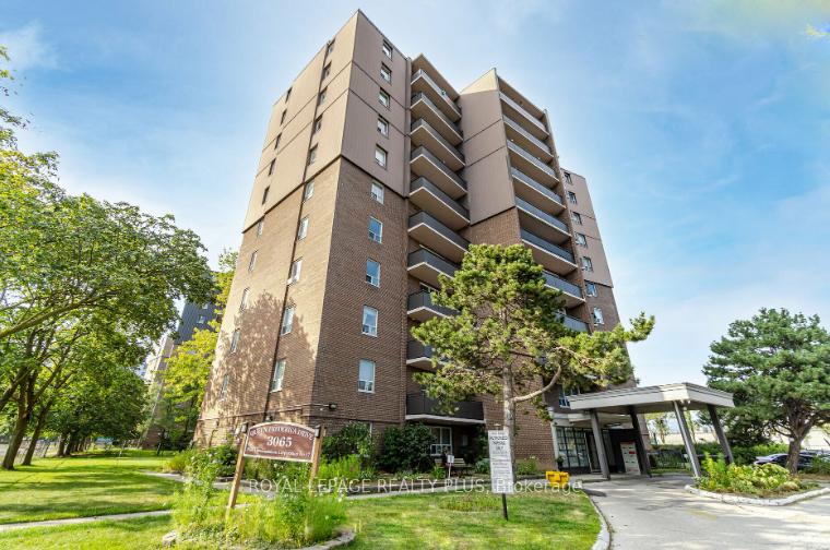 Front of Unit 402, 3065 Queen Frederica Drive