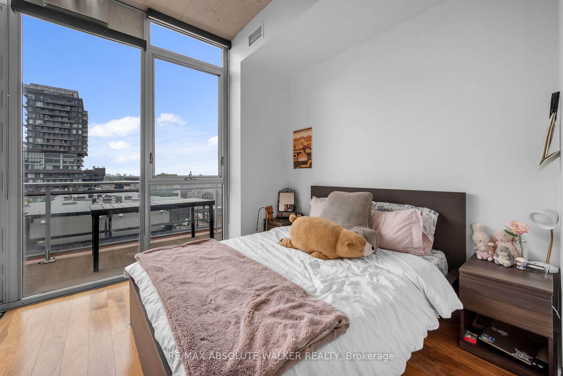 Photo 3 of Unit 717, 360 McLeod Street, Ottawa, Ottawa Centre — HOMEH