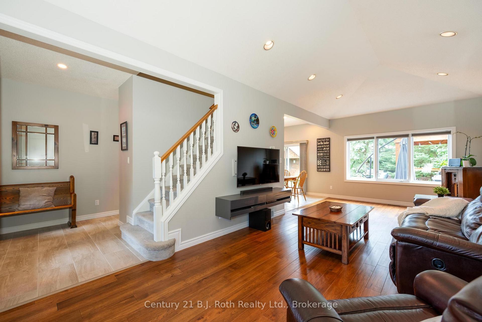 Photo 8 of 58 Meredith Drive, Middlesex Centre, Ilderton — HOMEH