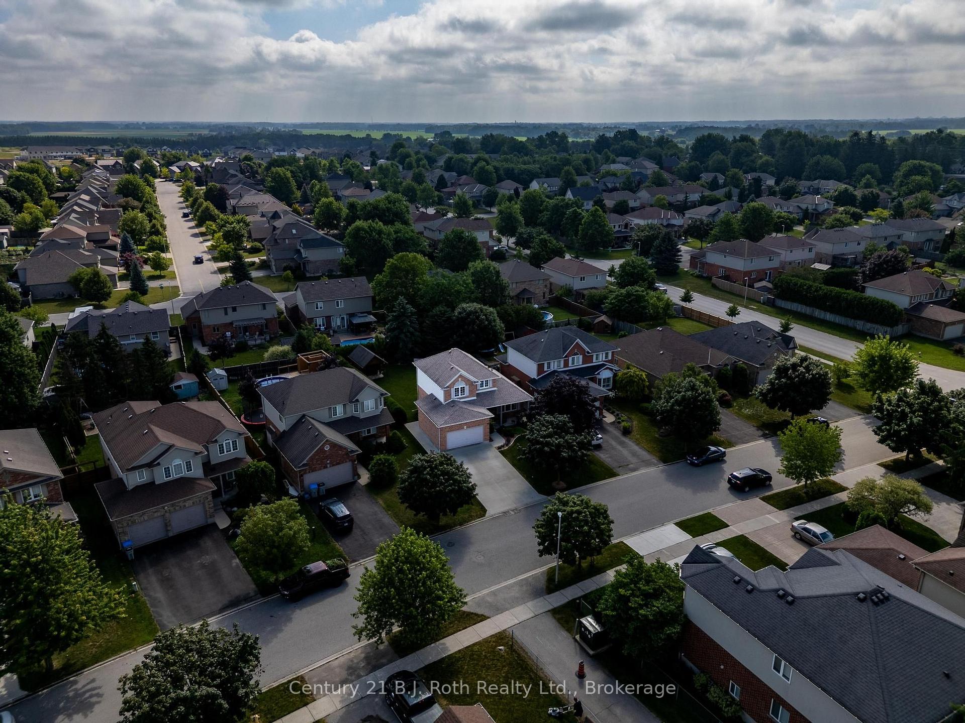 Photo 28 of 58 Meredith Drive, Middlesex Centre, Ilderton — HOMEH