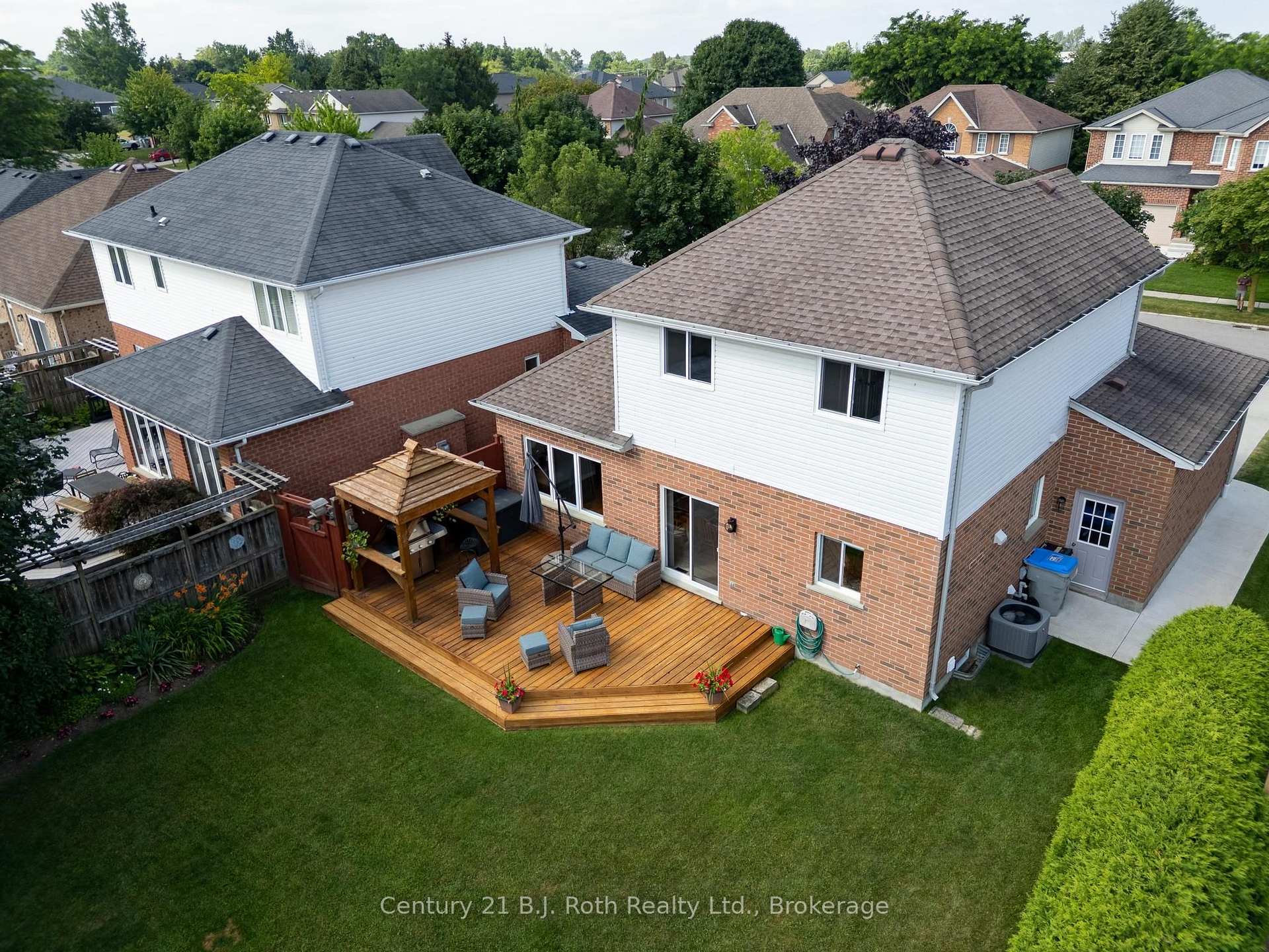 Photo 32 of 58 Meredith Drive, Middlesex Centre, Ilderton — HOMEH