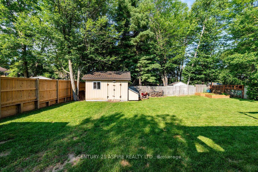 Photo 11 of 23 Roy Street, Petawawa, Petawawa — HOMEH
