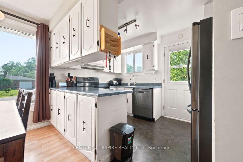 Photo 18 of 23 Roy Street, Petawawa, Petawawa — HOMEH